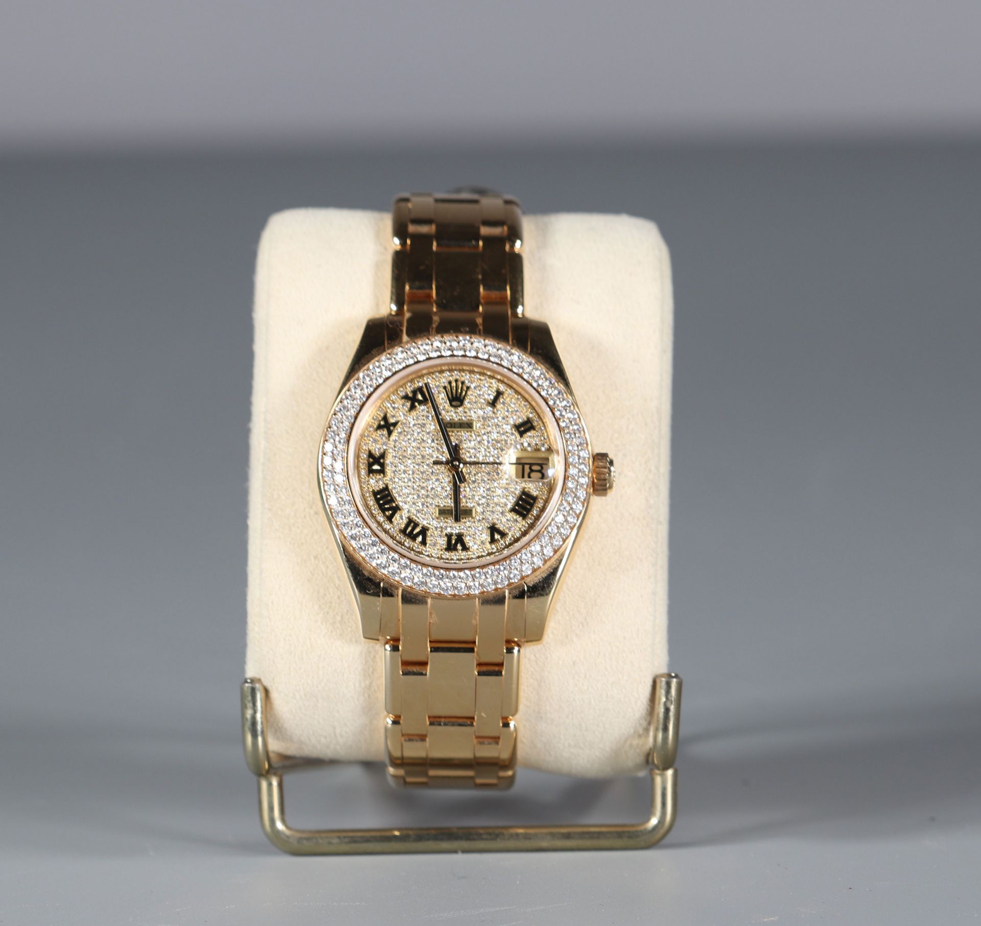 ROLEX Lady DateJust Magnificent ROLEX lady's watch, case and bracelet all 18K yellow gold, bezel set - Image 5 of 8