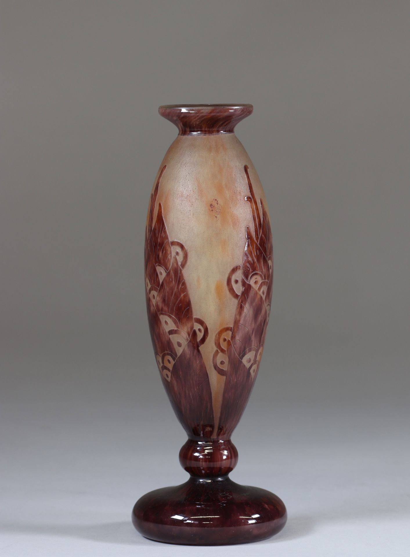 French glass acid cleared vase - Image 2 of 5
