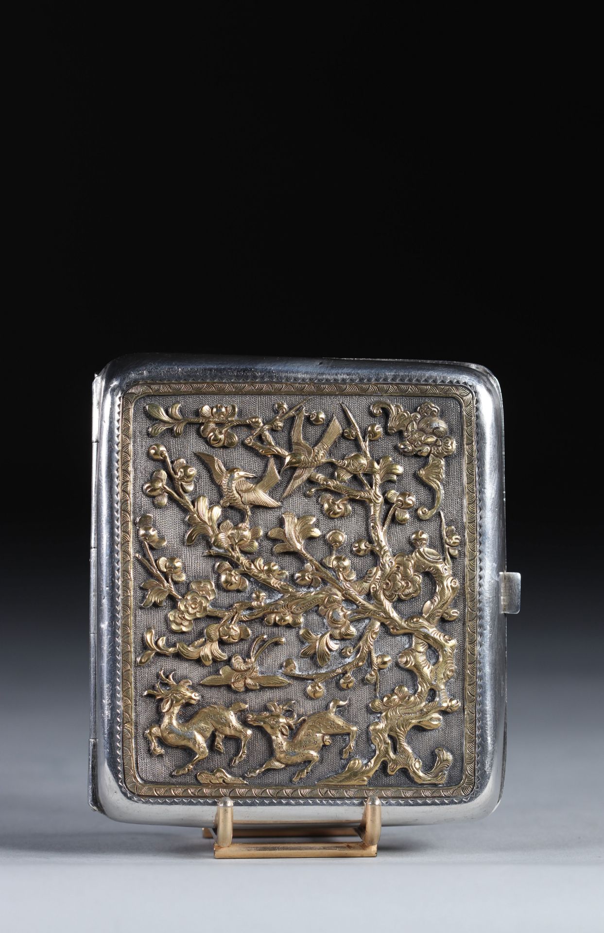 Cigarette box in silver and vermeil with dragon decoration. Nineteenth China. - Bild 2 aus 4