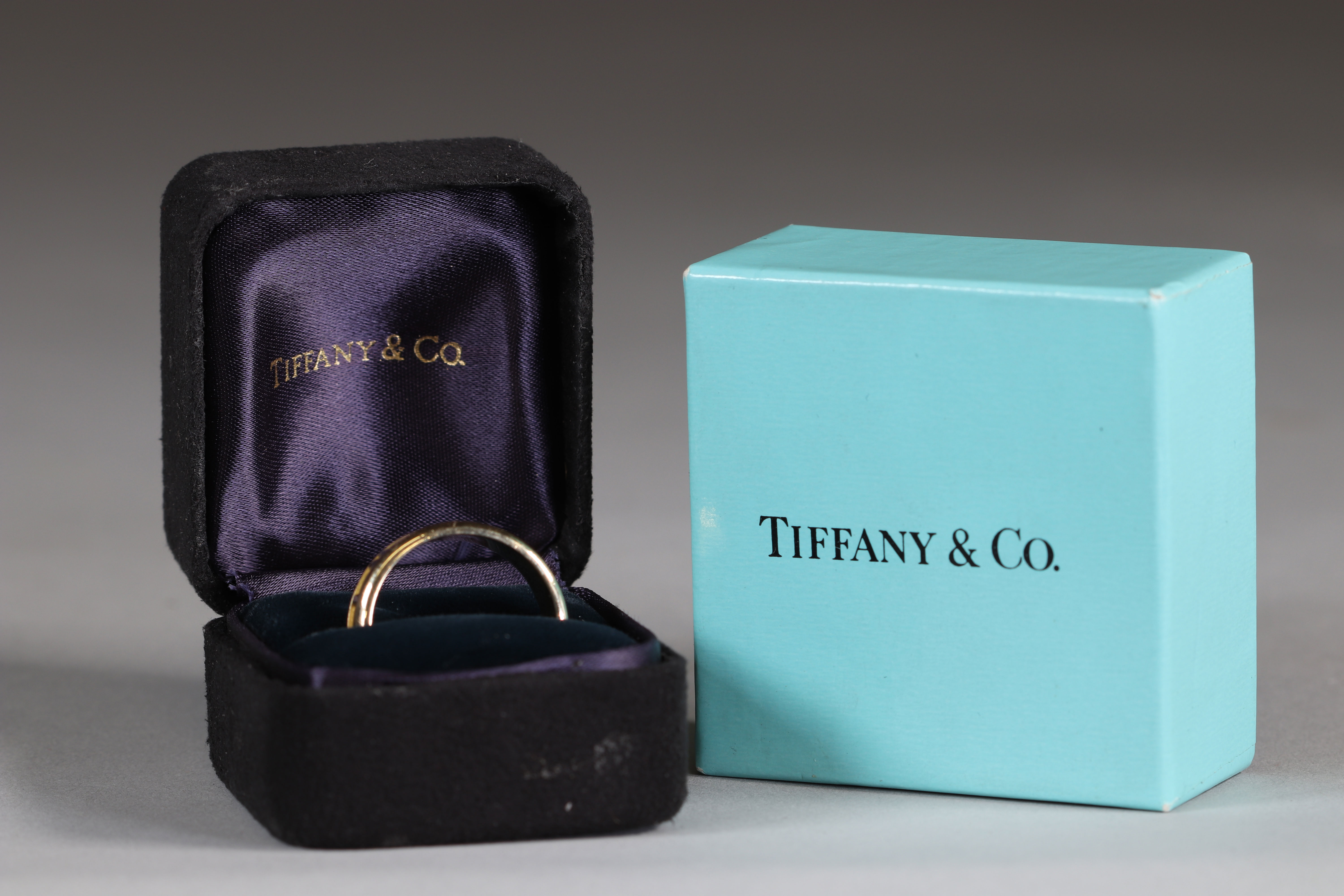 Tiffany 18k yellow gold ring - Image 3 of 3