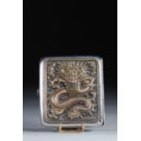 Cigarette box in silver and vermeil with dragon decoration. Nineteenth China.