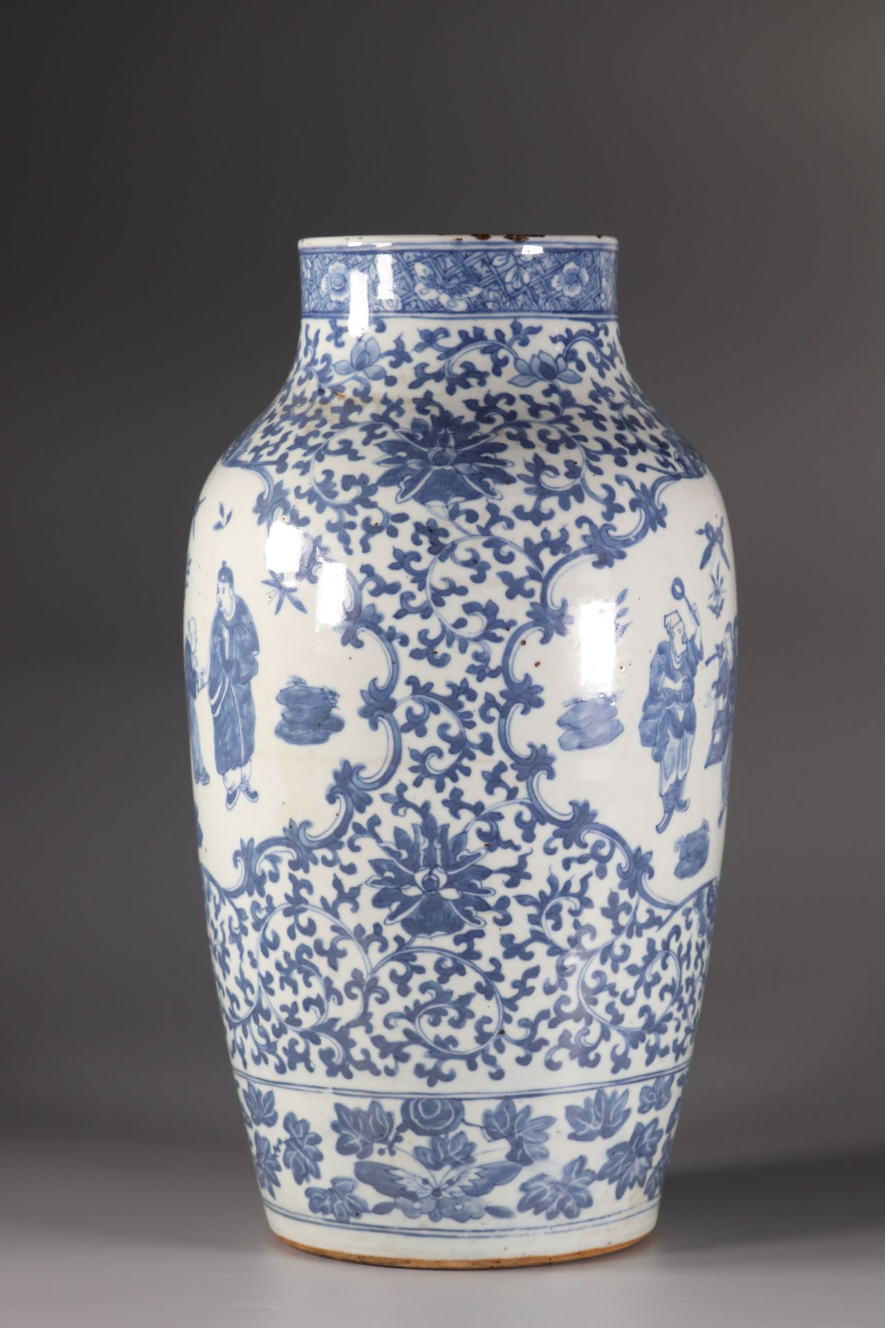 China blanc bleu vase with characters decoration - Image 2 of 6