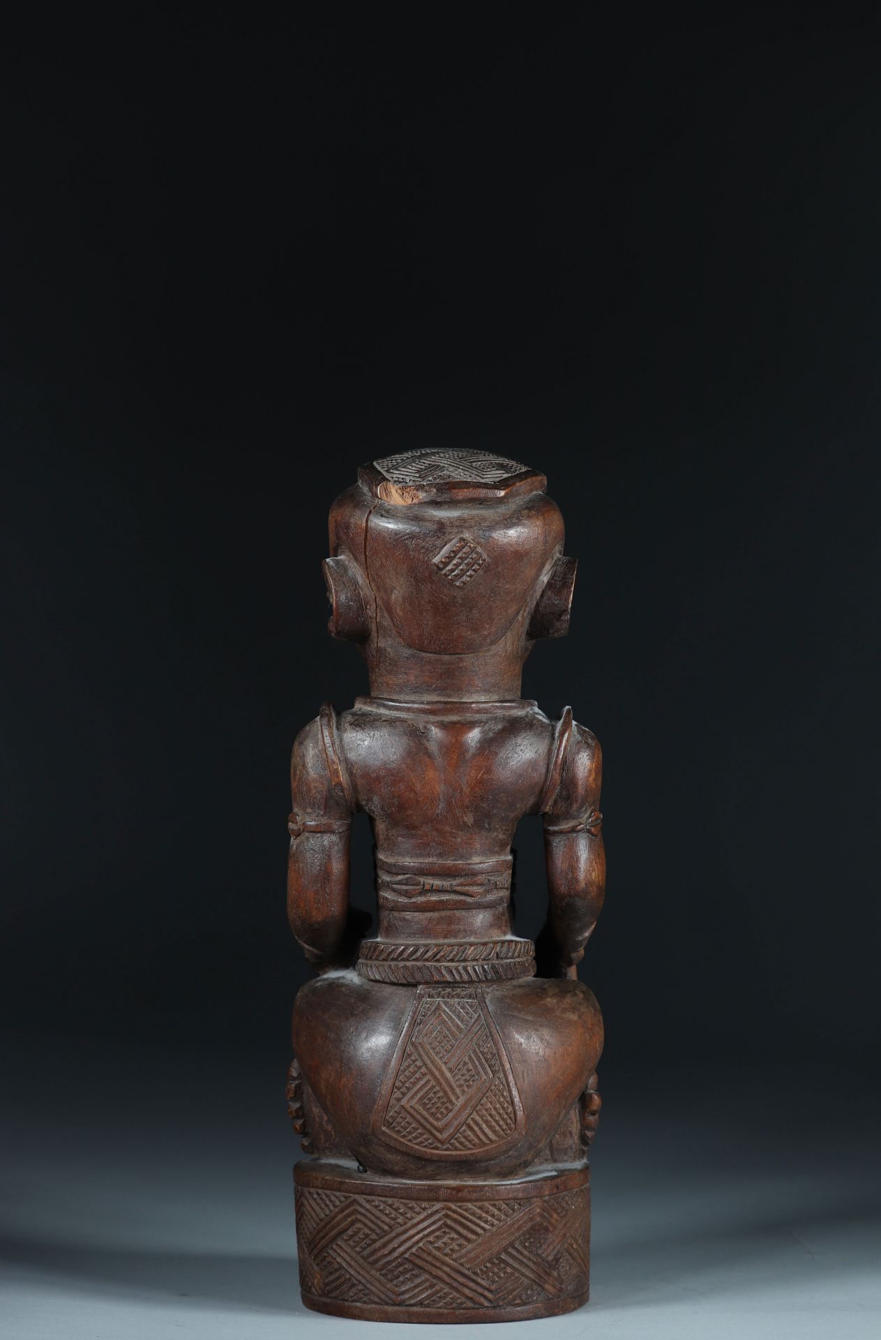 King Kuba in carved wood Congo 20th - Image 3 of 4