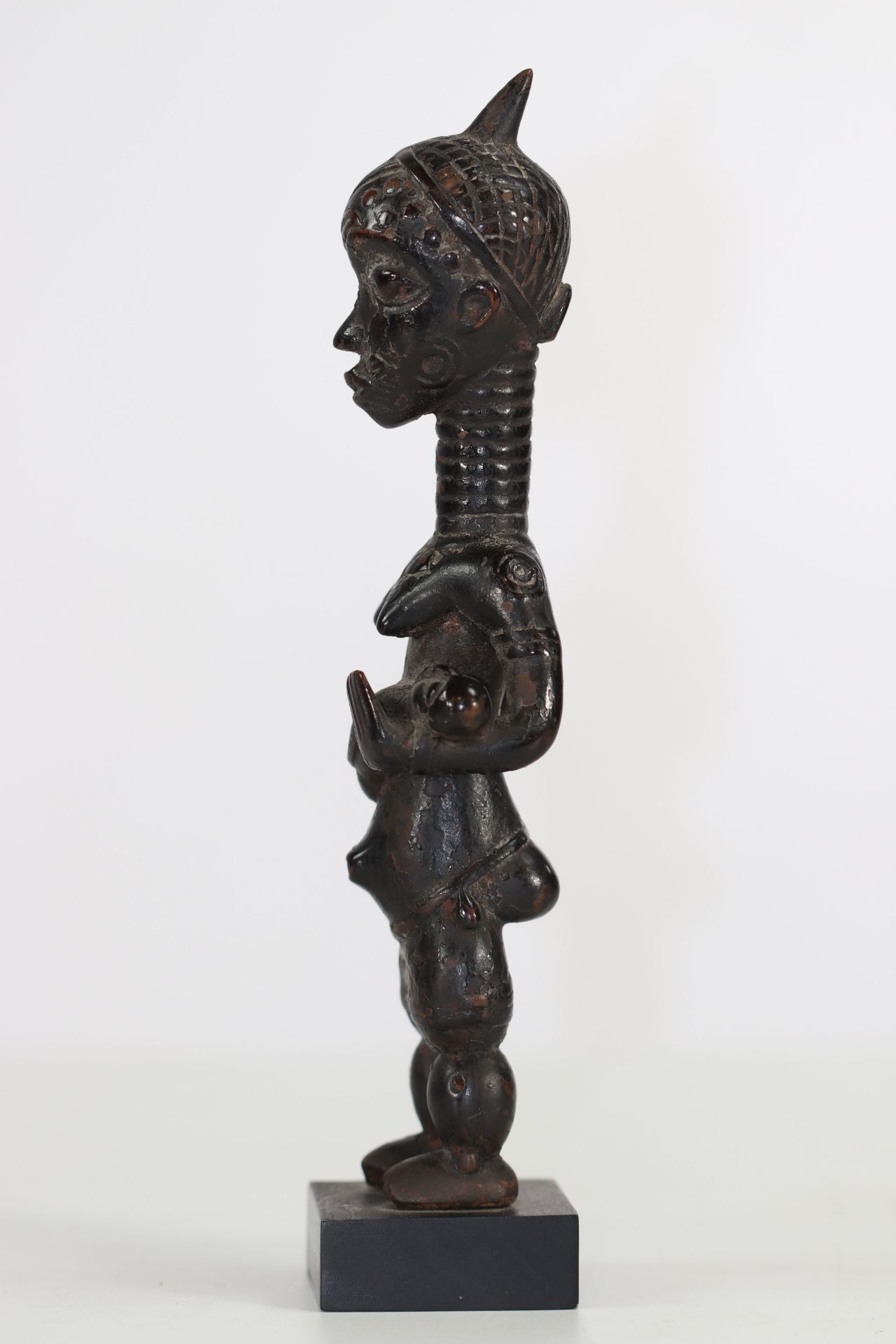 Africa wooden statue dark patina Democratic Republic of Congo 20th - Image 2 of 3