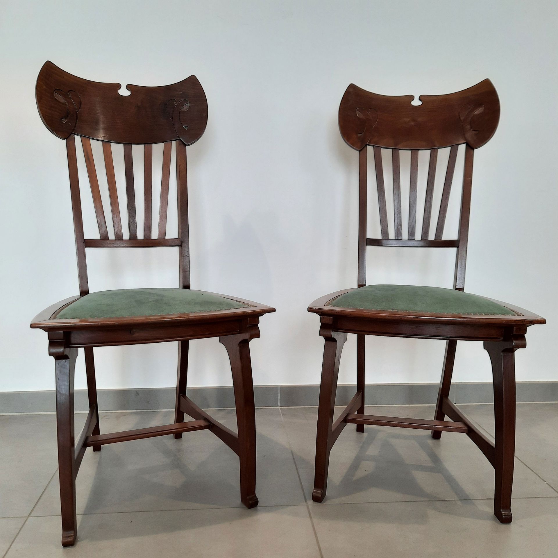 Gustave SERRURIER BOVY (1858-1910) Table and 8 chairs - Image 3 of 7