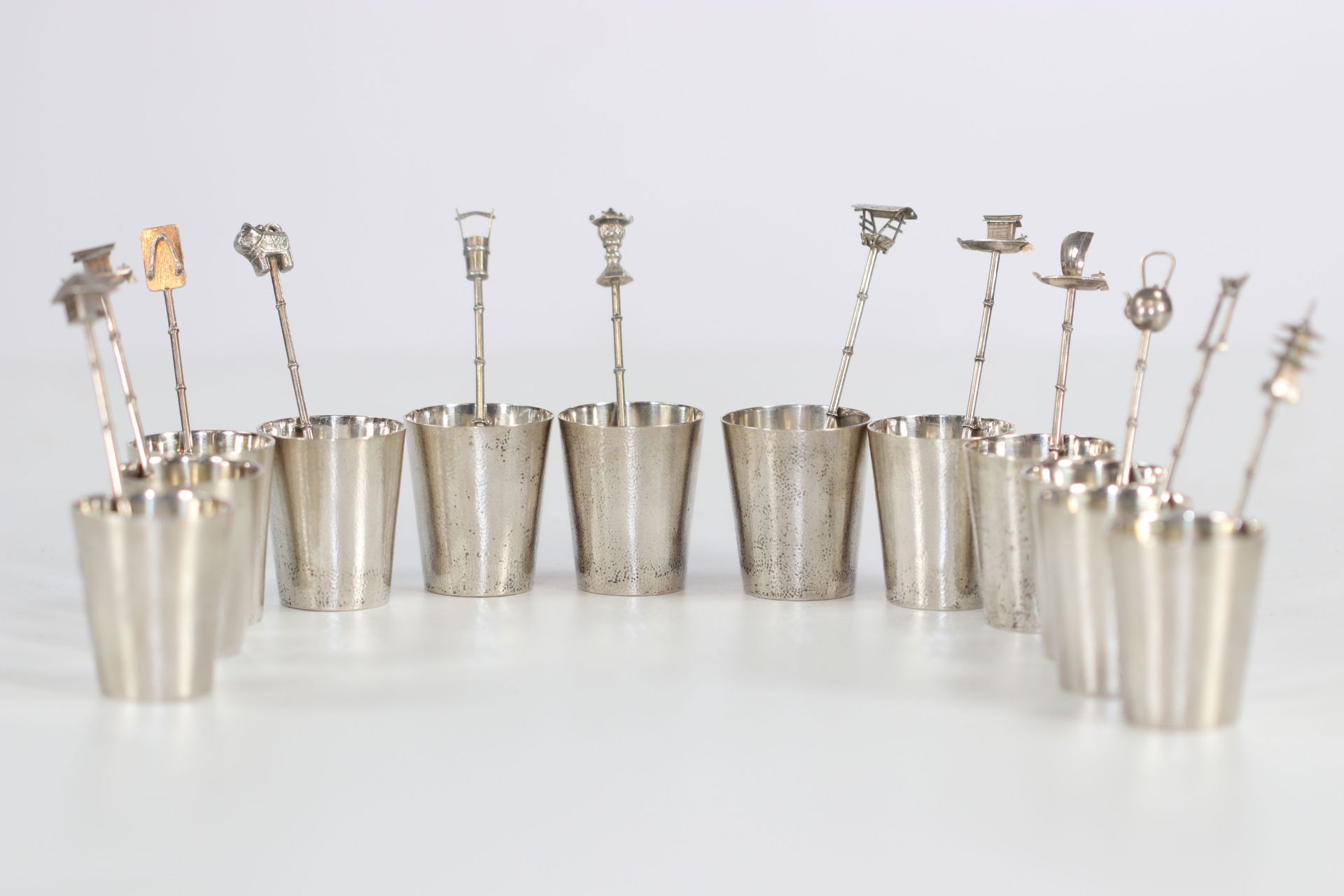 China set of hallmarked sterling silver cups and spoons - Image 4 of 4