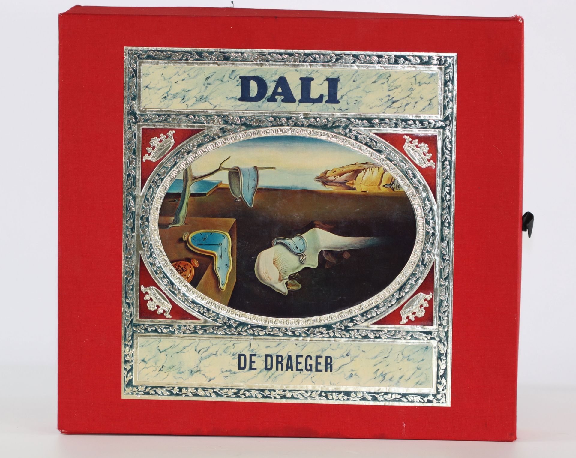 Salvador Dali Dali from Draeger. 1968 In-4 ° square, red canvas decorated with a metallic soft watch