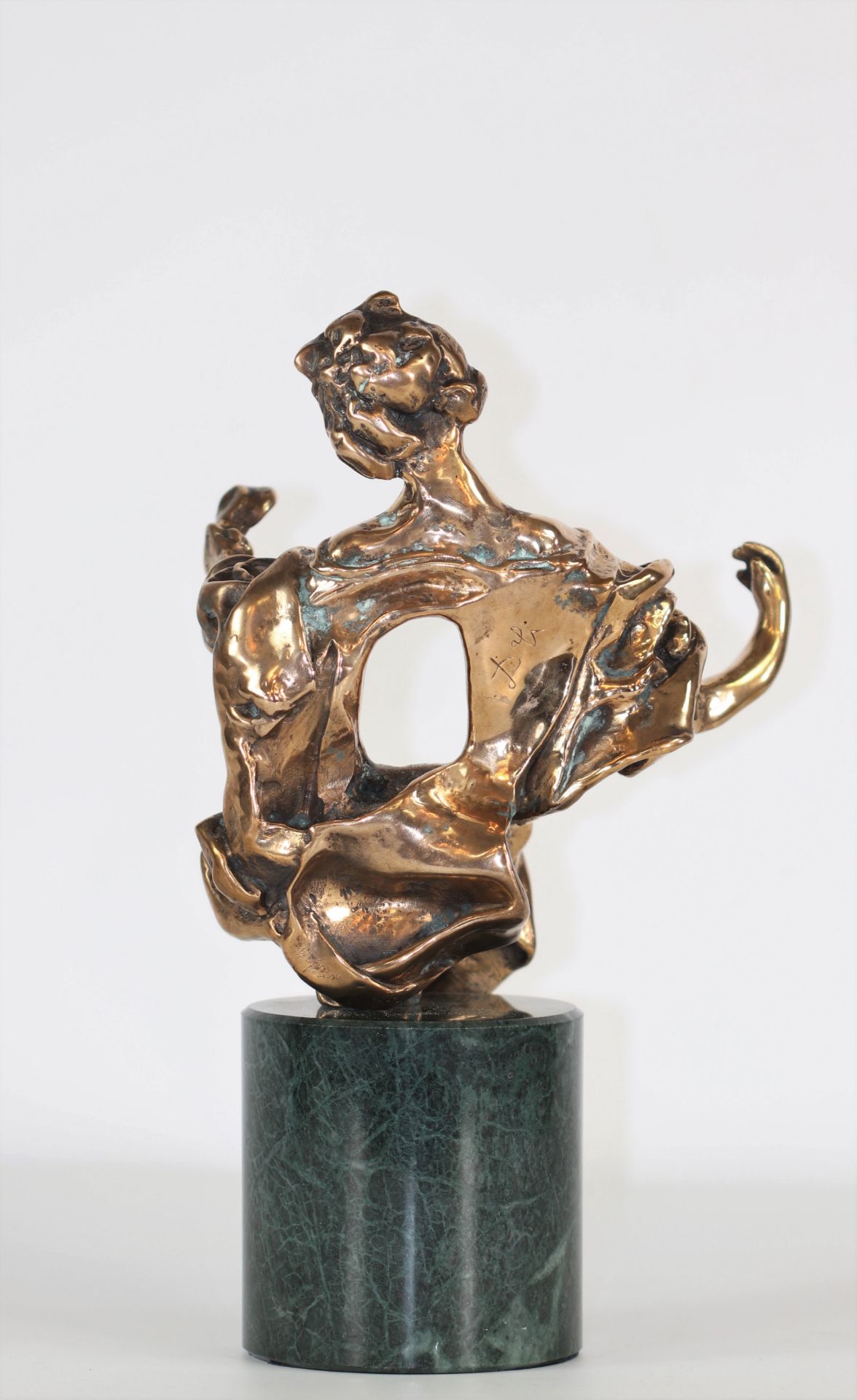 Salvador Dali Madonna of Port Lligat Large bronze with golden patina Hollowed-out"Dali" on the back - Image 4 of 7