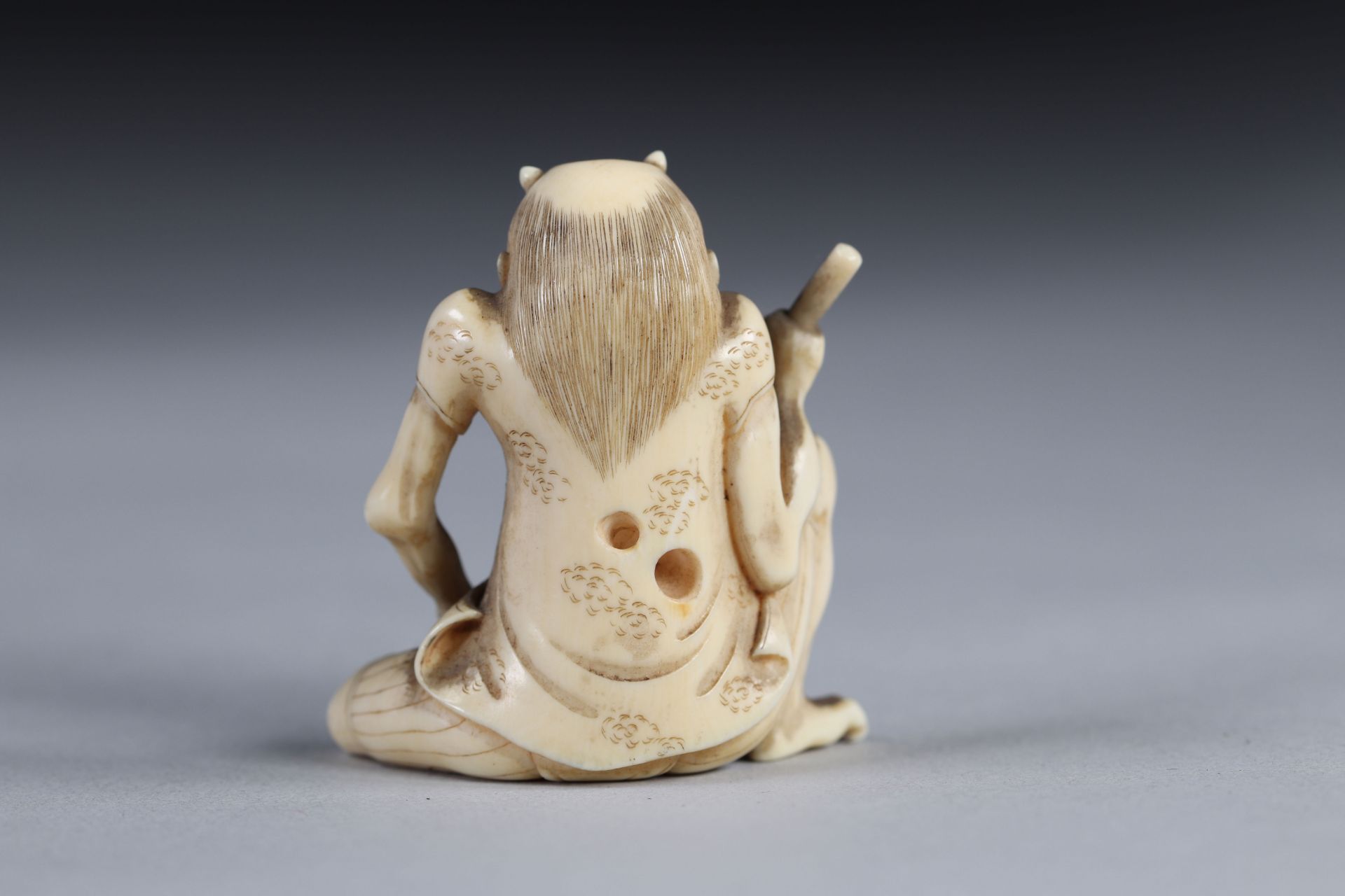 Netsuke carved - a seated Oni. Japan d"bu 20th - Image 2 of 4