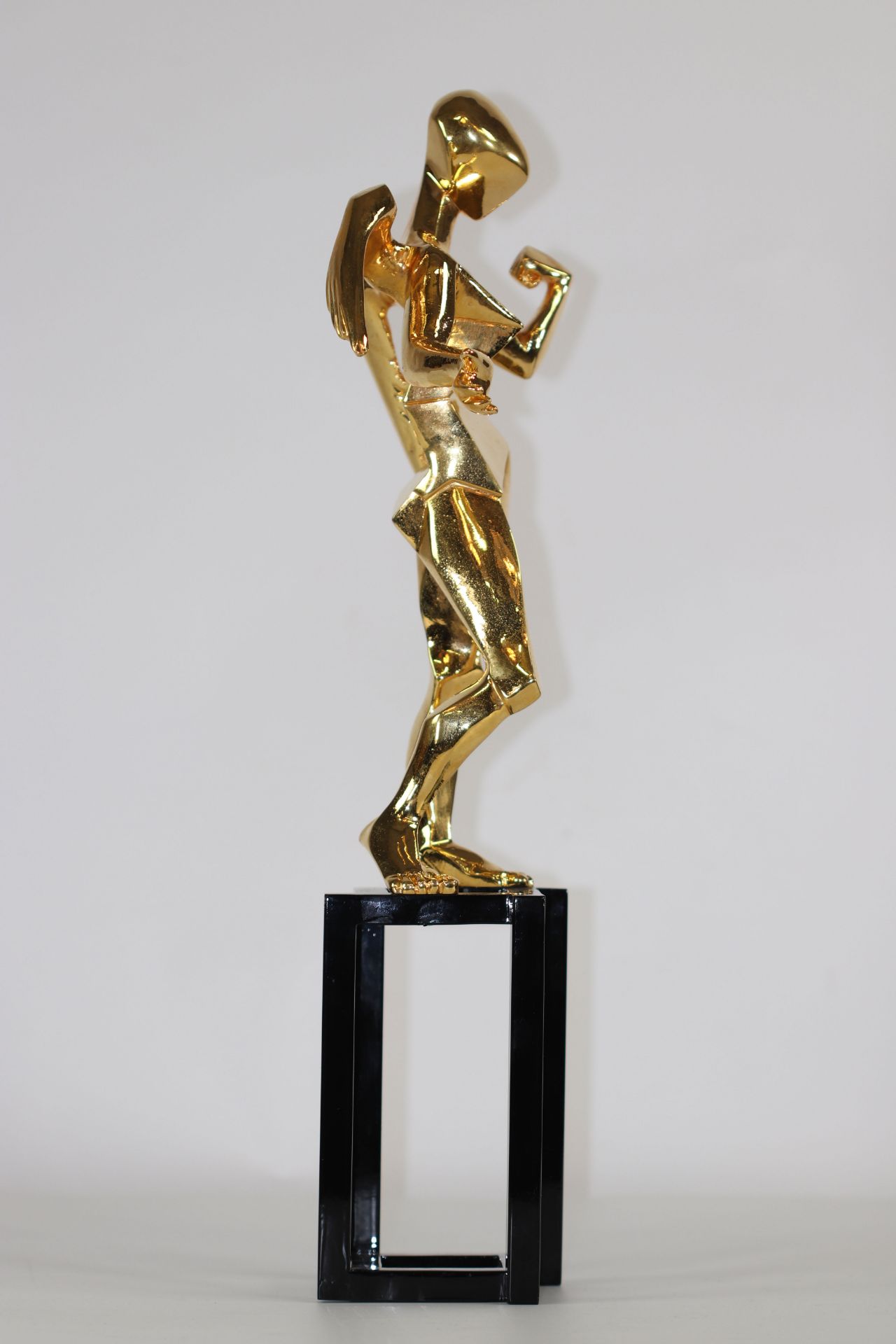 Salvador Dali The Cubist Angel 1983 Bronze gilded with 24 carat fine gold Signed"Dali" Numbered 938/ - Image 3 of 8