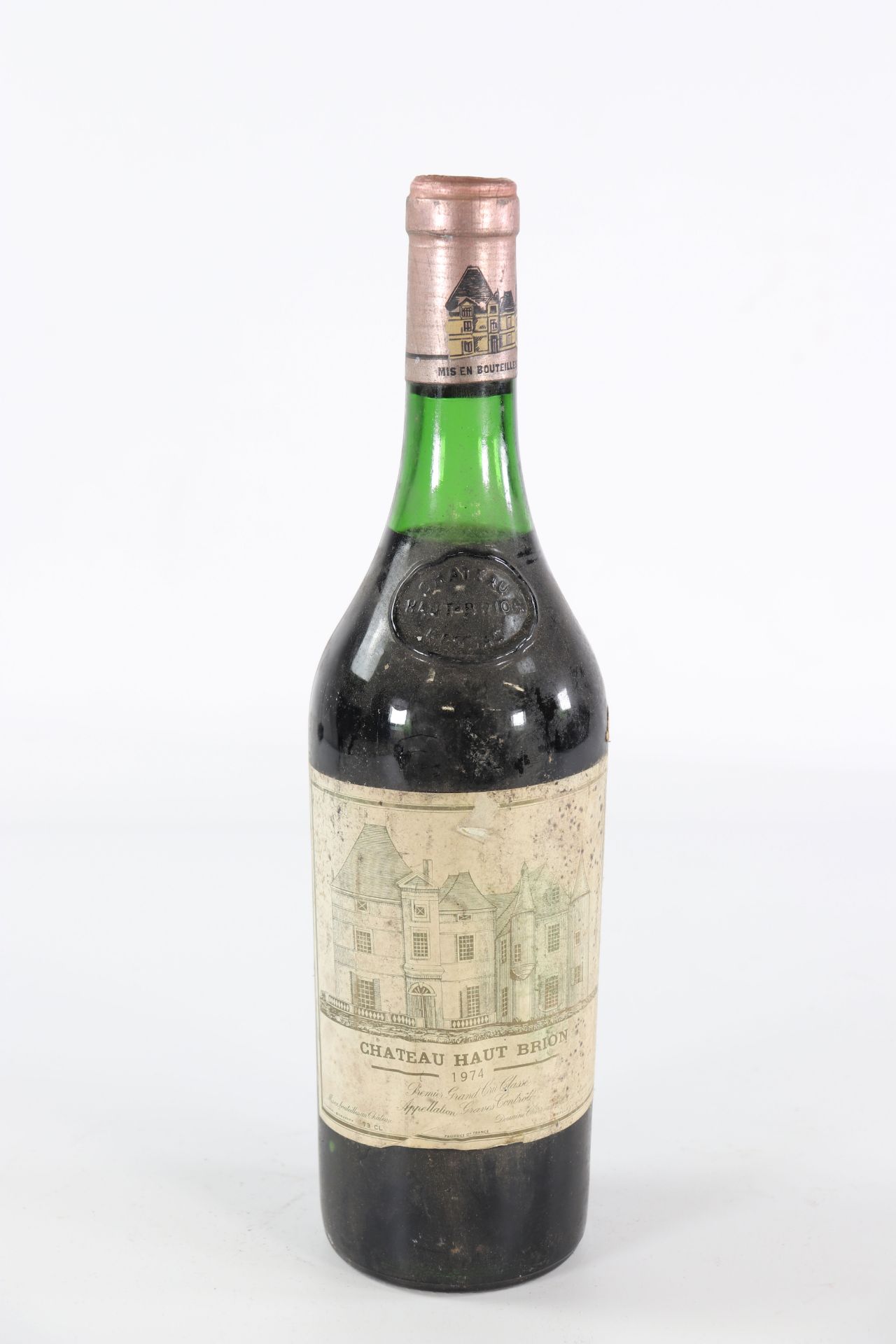 1 bottle of chateau Haut Brion - pessac Leognan - grand cru Classe GRAVES - 1974 -