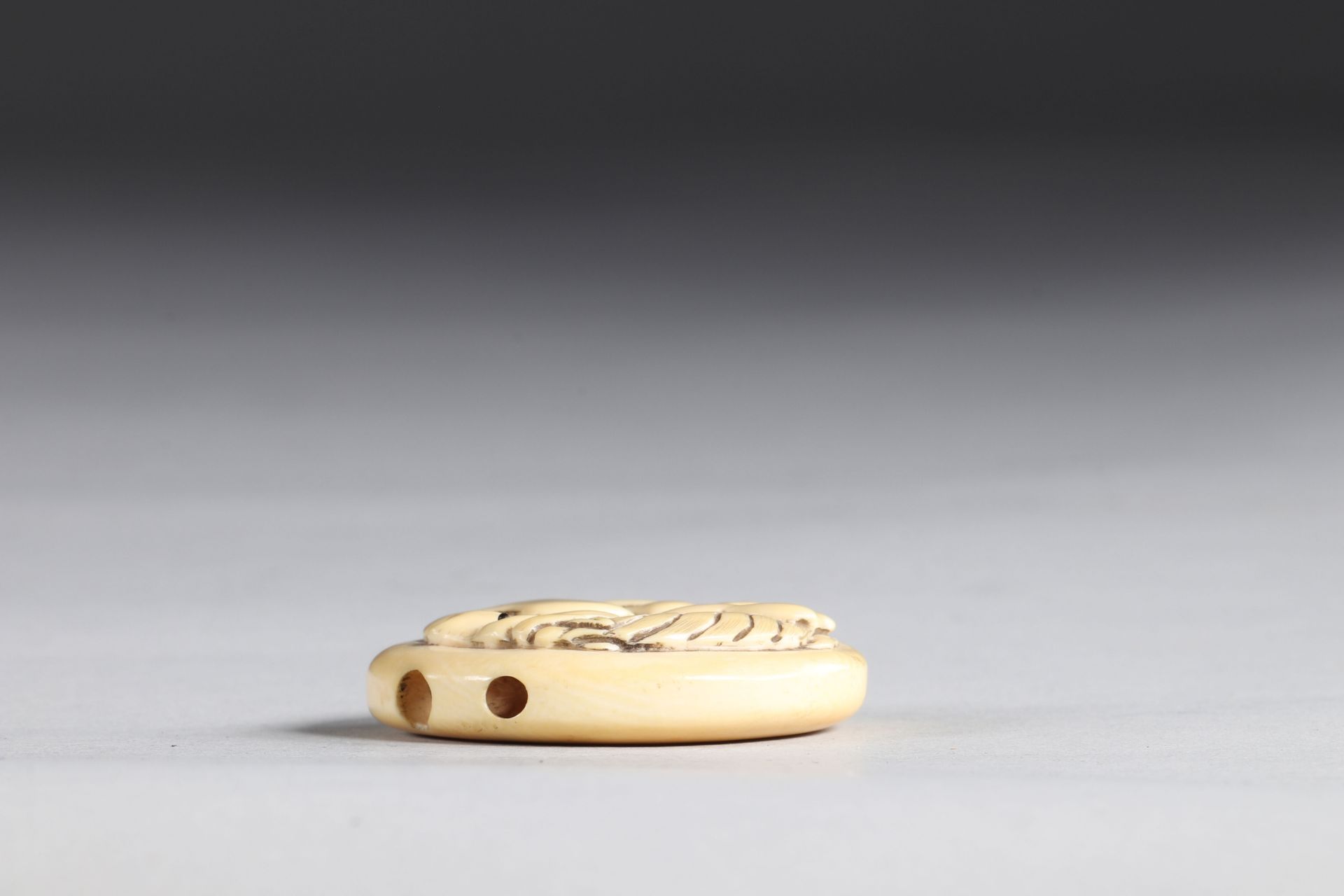 Netsuke Manju circular carved - a horse. Japan Meiji 19th century - Image 3 of 3