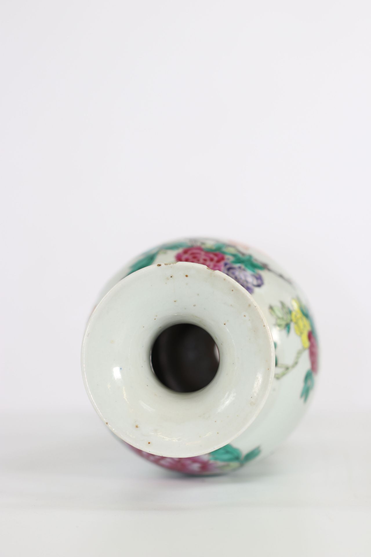 China famille rose porcelain vase flower decoration - Image 5 of 6