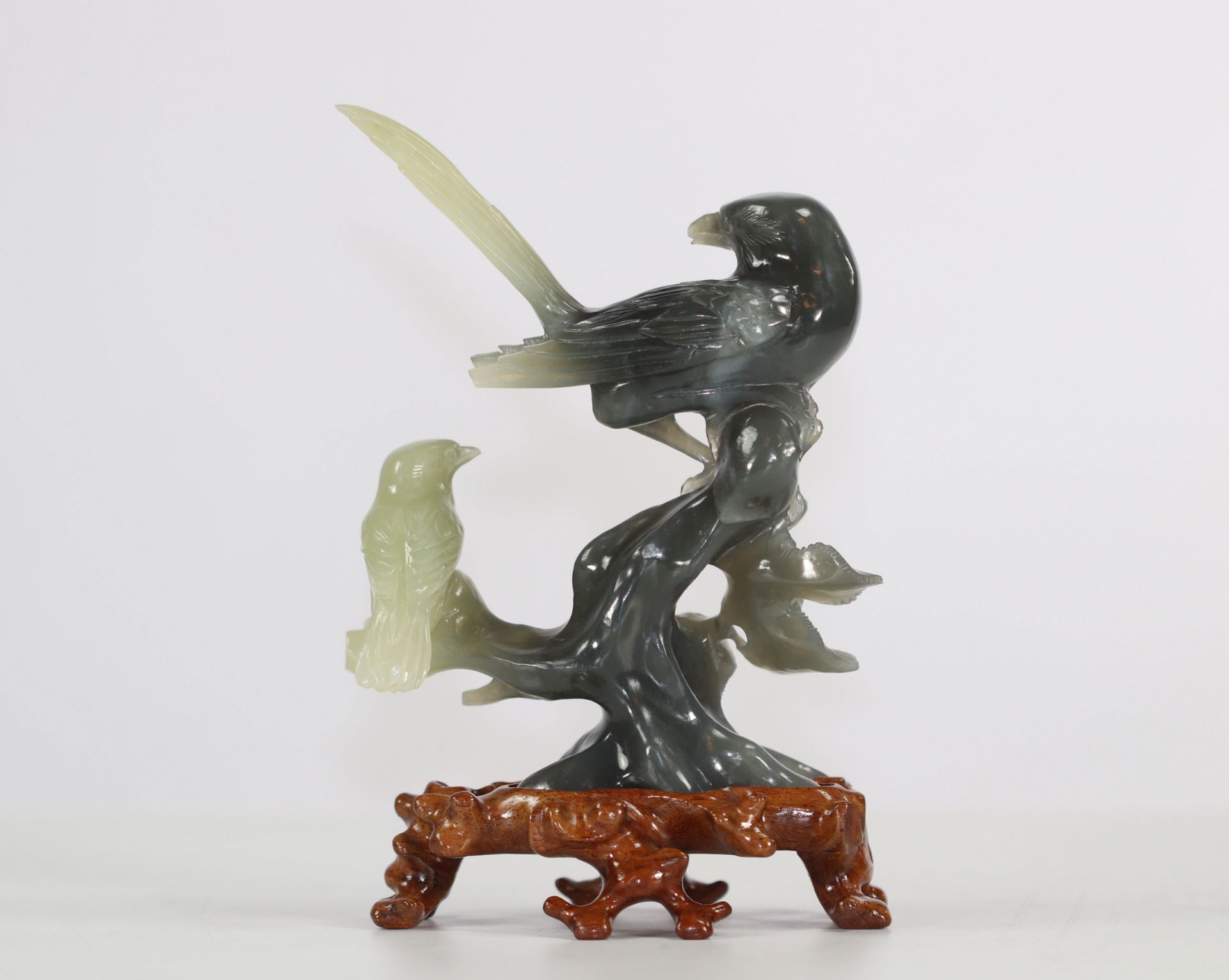 China jade sculpture carved of birds - Image 2 of 2