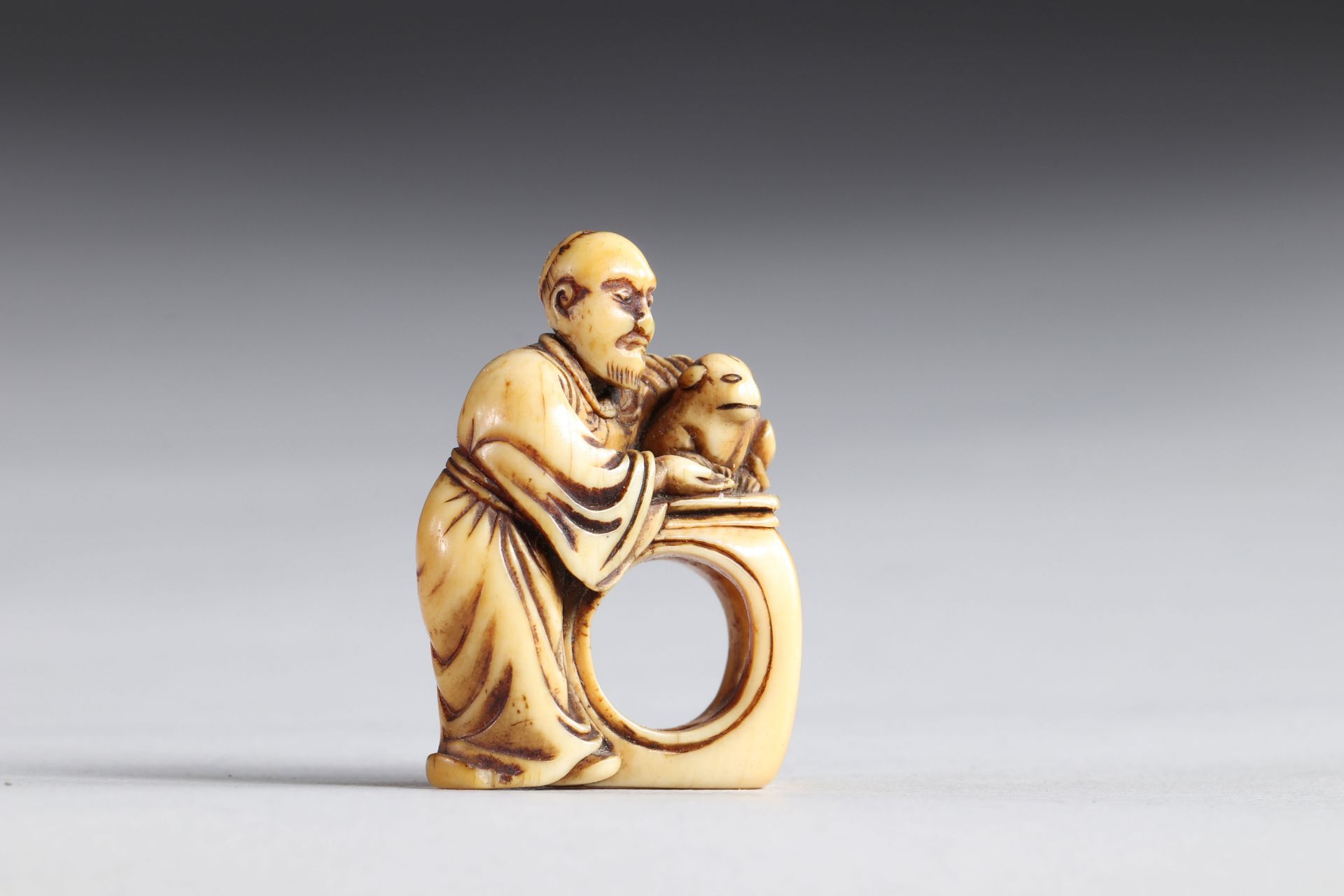 Netsuke carved - a character and an animal. Japan Edo period - Image 2 of 5