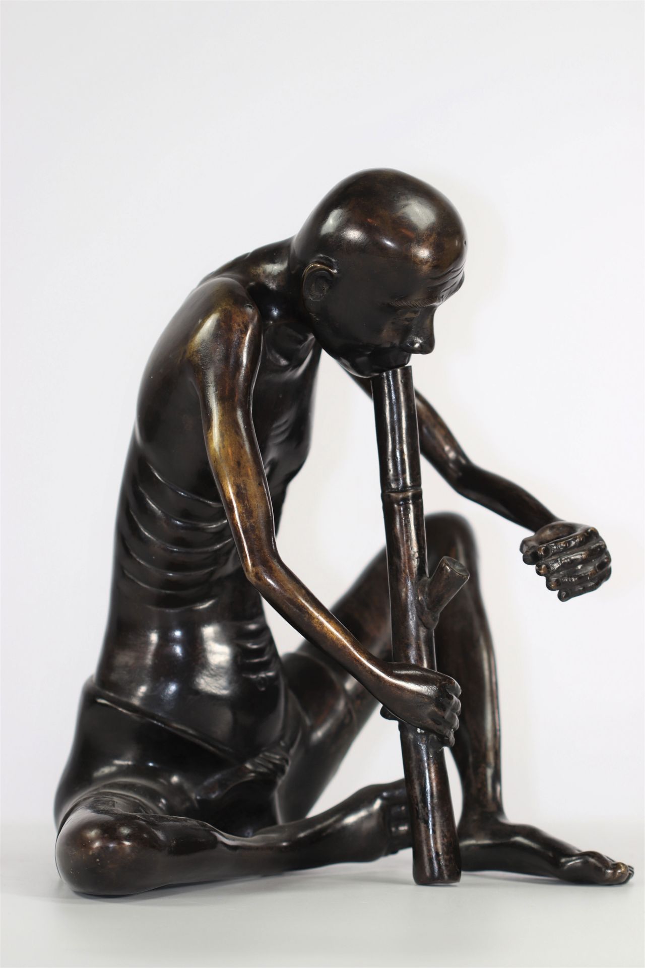 Bronze sculpture (opium smoker), South China, Vietnam, late 19th century - Image 2 of 4