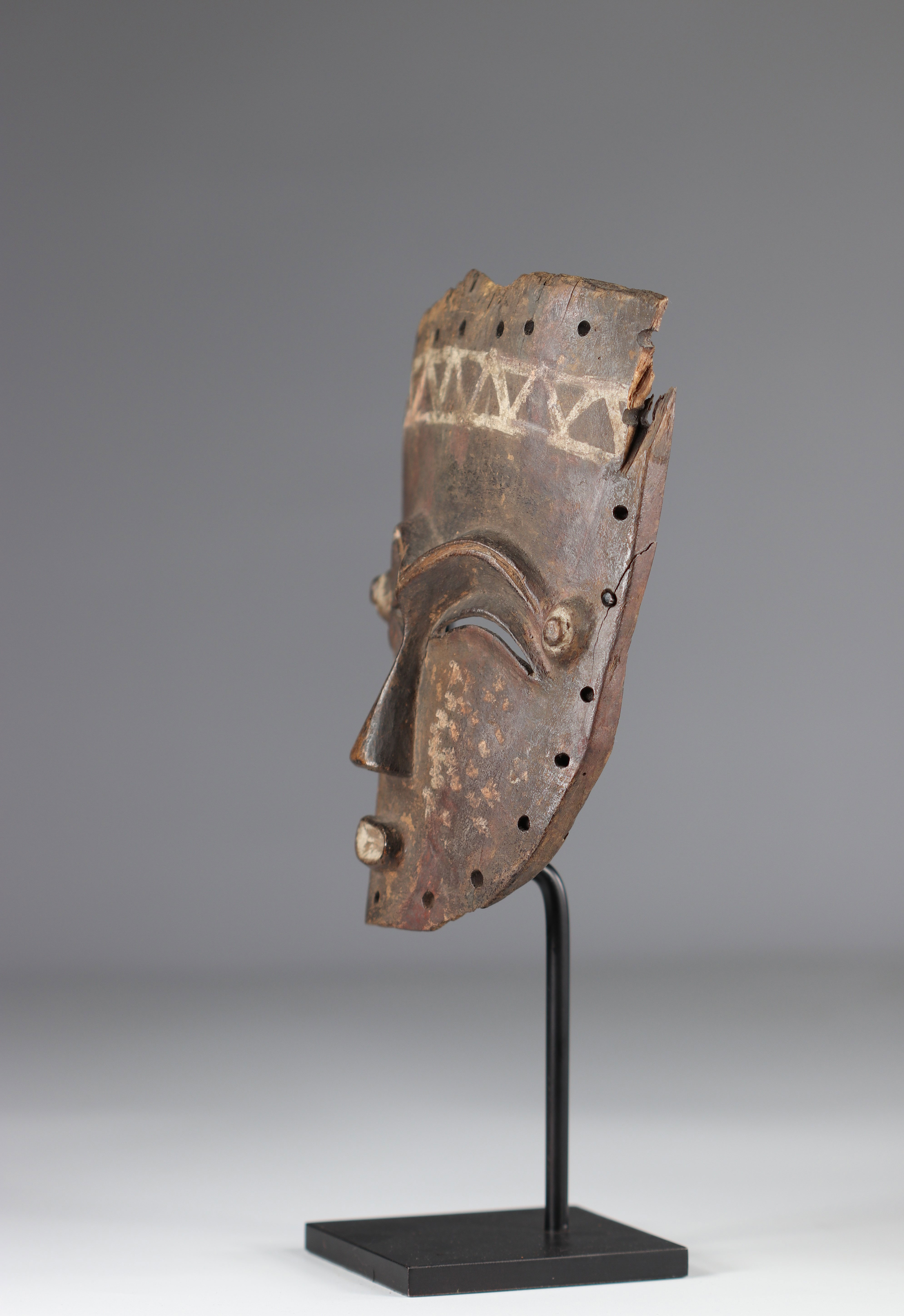Rare and very old Lele mask - DRC, traces of use, natural pigments from the early 20th century - Image 4 of 5