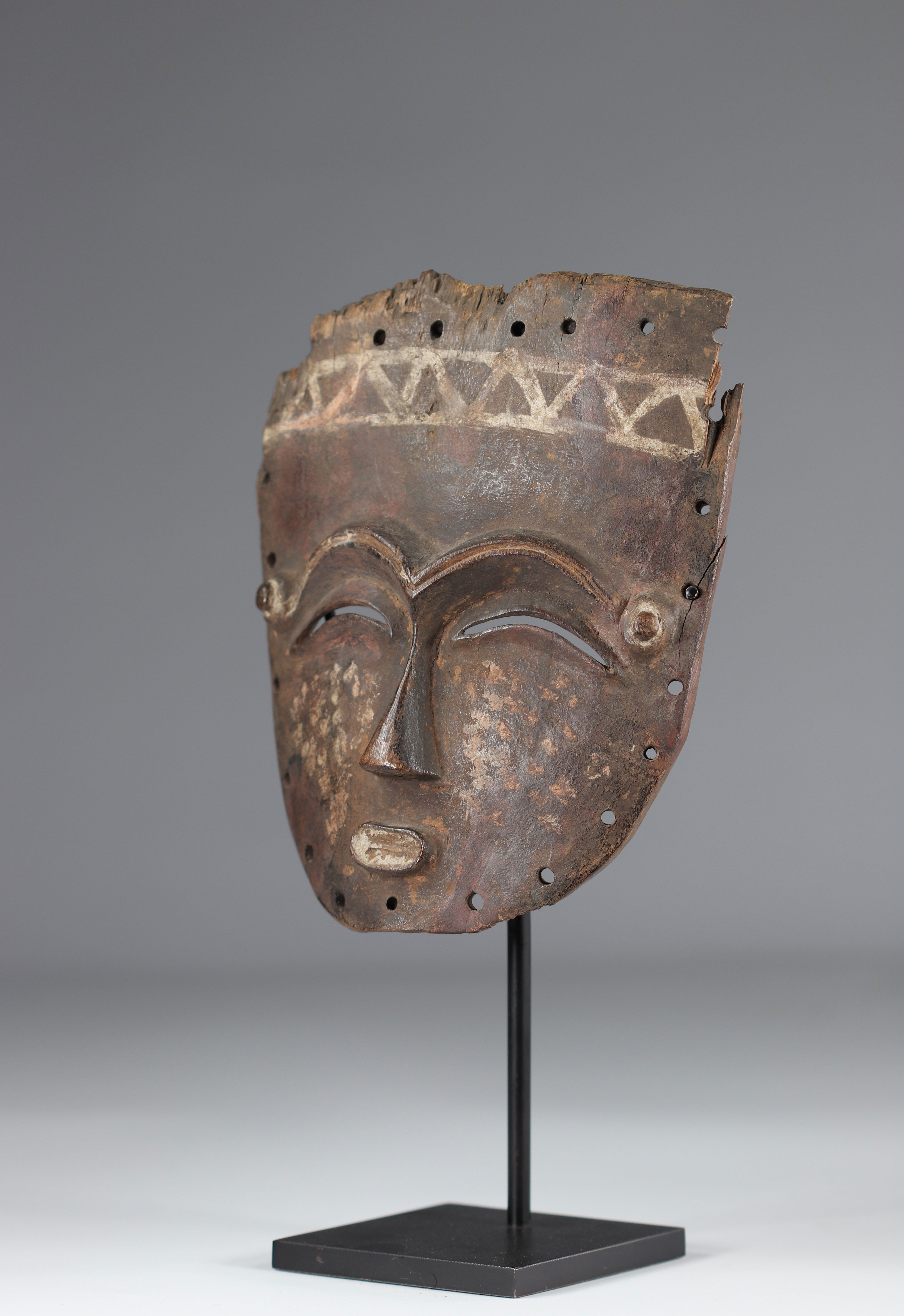 Rare and very old Lele mask - DRC, traces of use, natural pigments from the early 20th century - Image 3 of 5