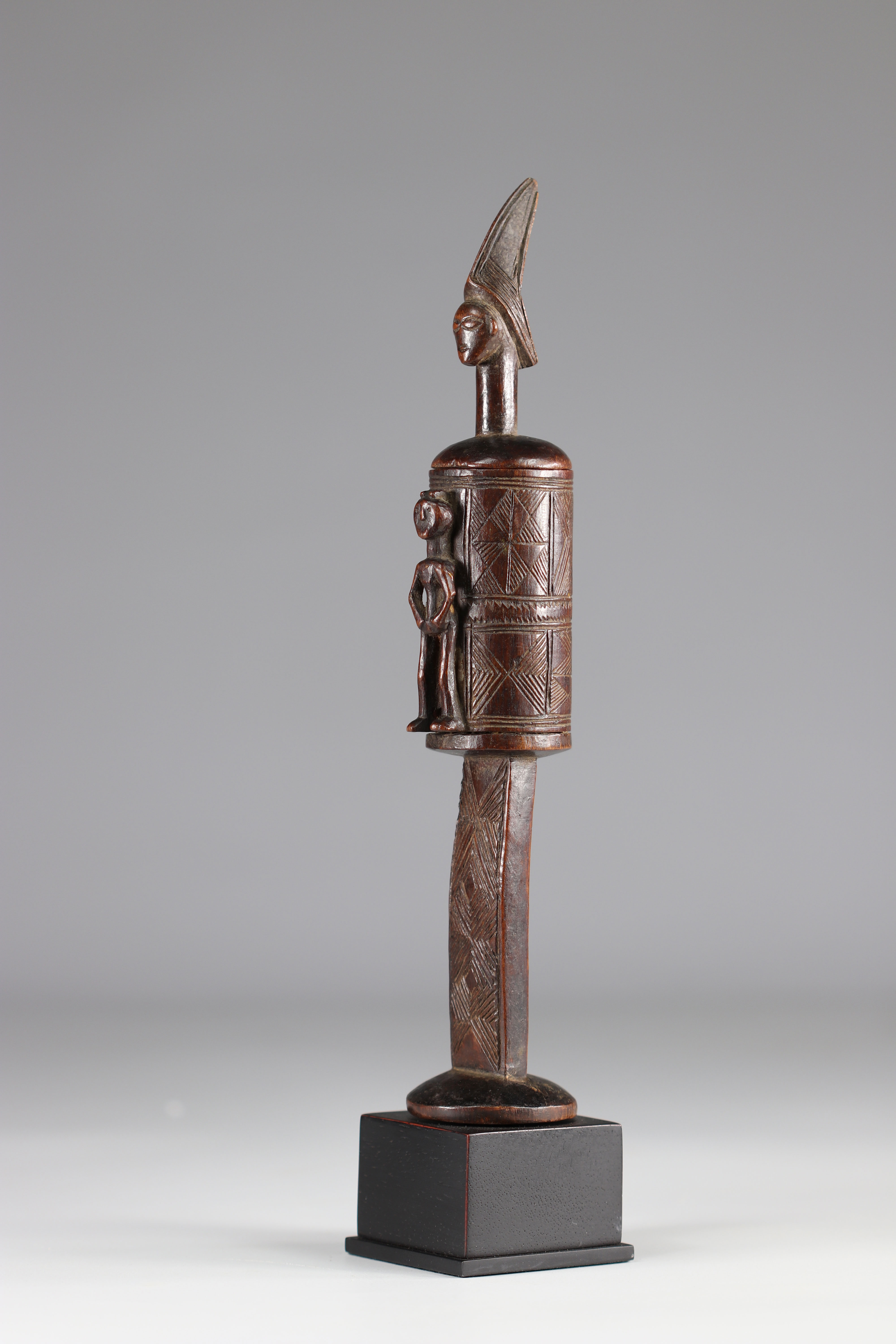 Beautiful Tabattiere Chokwe, Angola. 19th century. Old English collection - Image 3 of 6