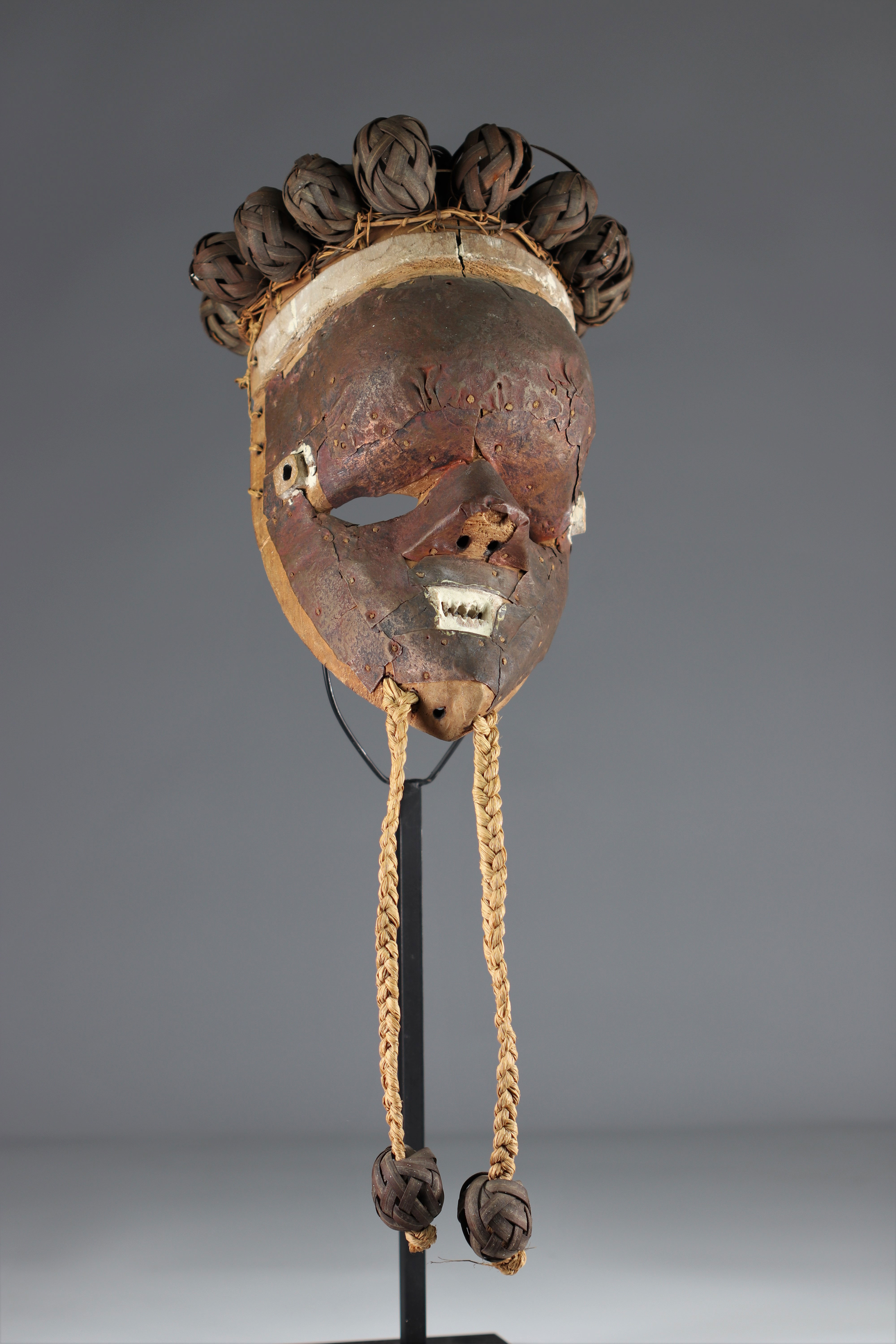 Salampasu copper mask, colonial collection - Image 3 of 6