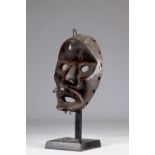 Dan / Kran mask - Very old Dan / Kran mask (Ivory Coast). Very vigorous face with a wide and express