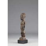 Baoule statuette-Old female Baoule statuette (Ivory Coast). Very beautiful sculpture, refined, adorn