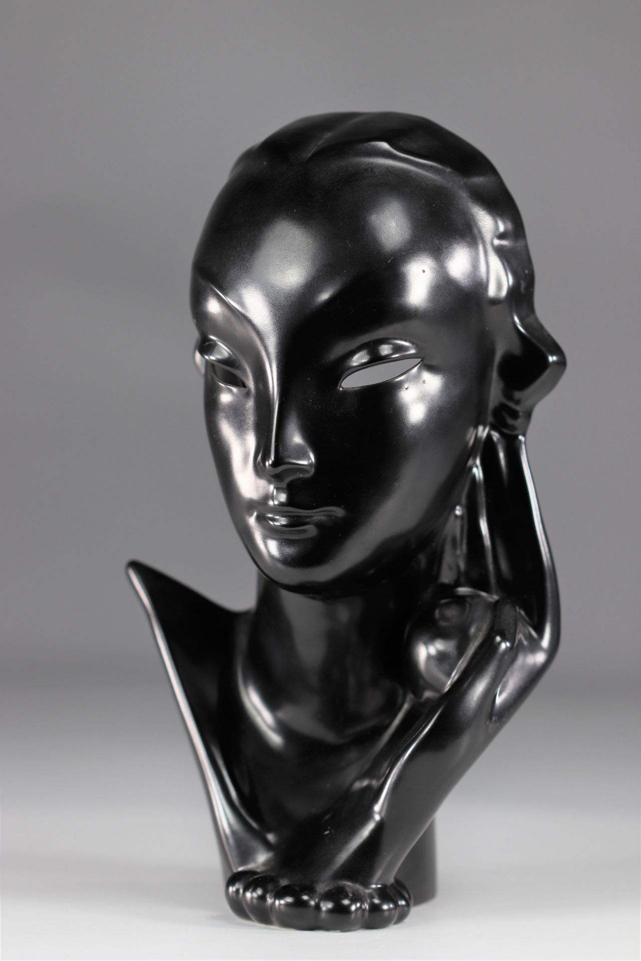 Villeroy & Boch Septfontaines mask "Eve" by Edouard Hermanutz 1930/1940