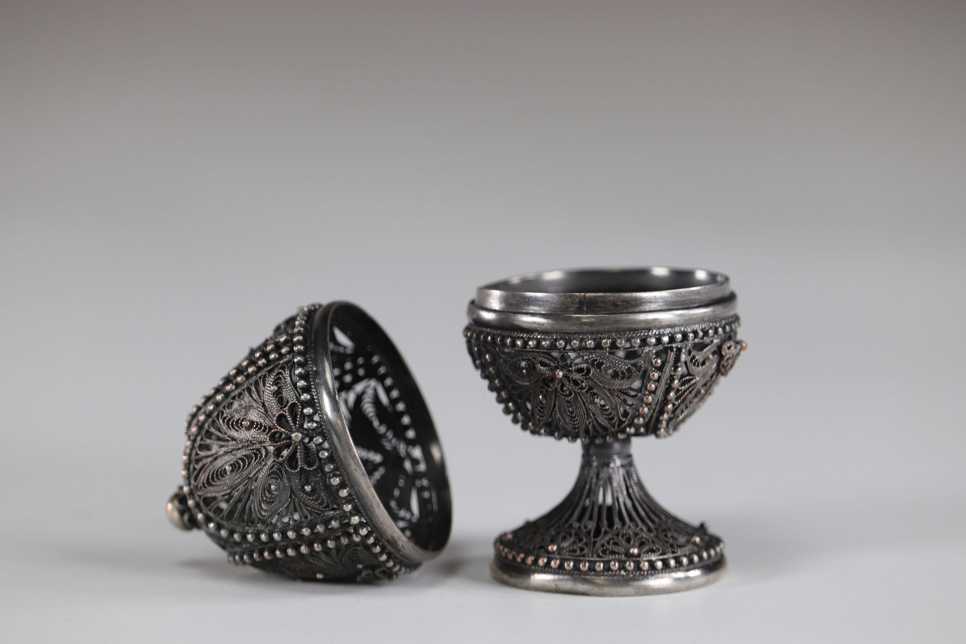 silver filigree egg box - Image 2 of 2