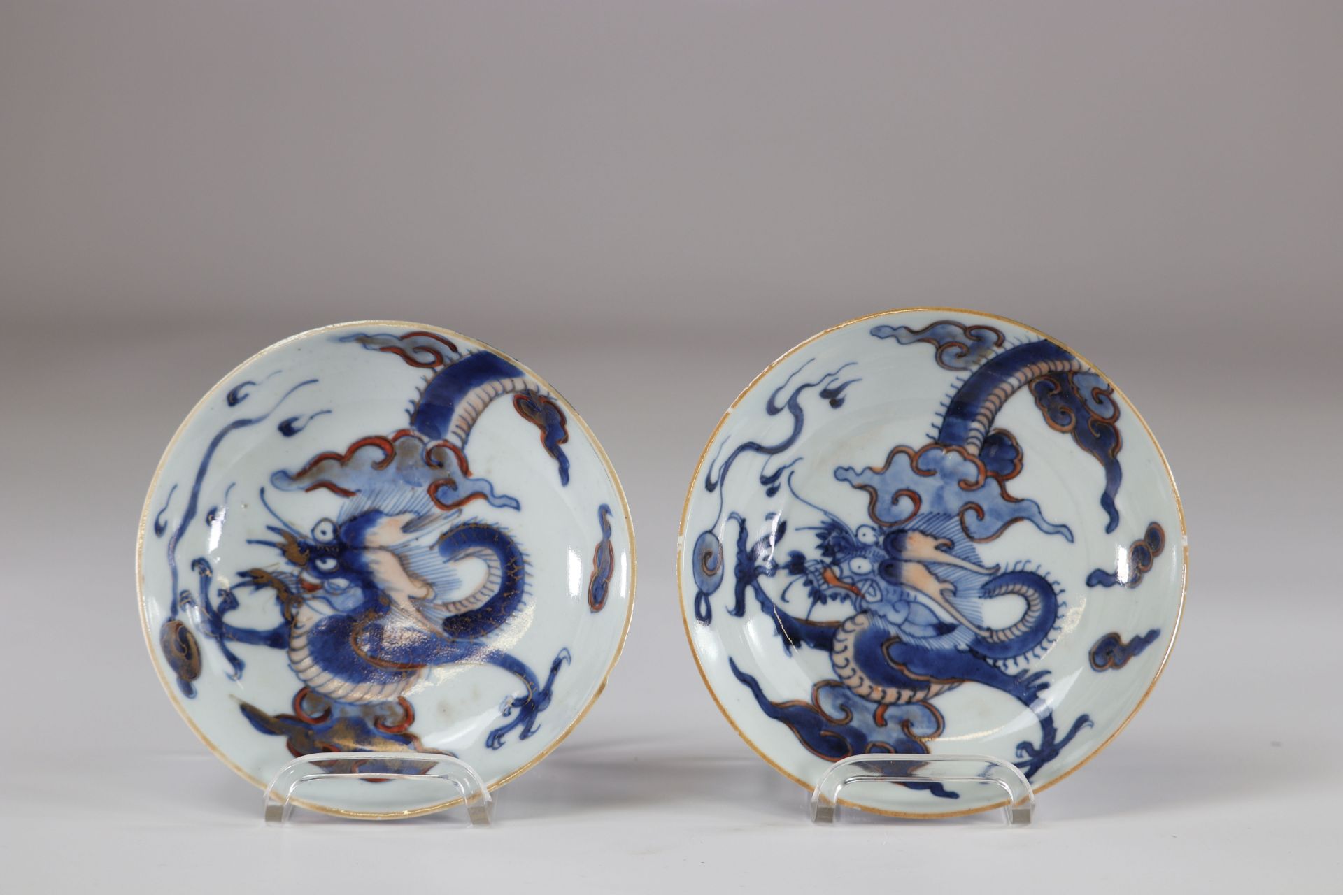 Asia set of 2 plates with dragon decoration