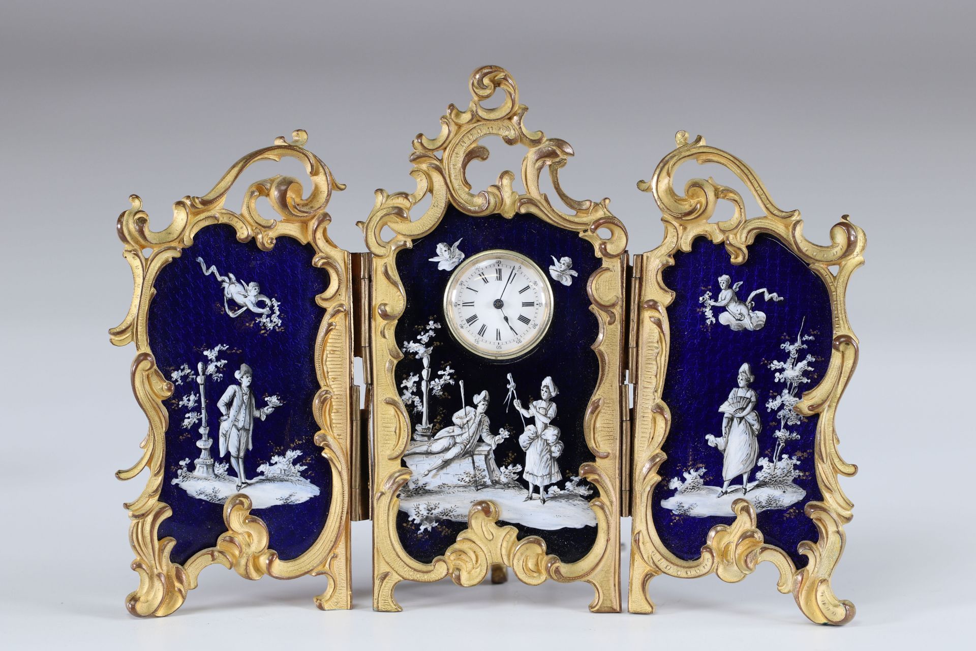 Enamel triptych desk clock "gallant scene Louis XV"