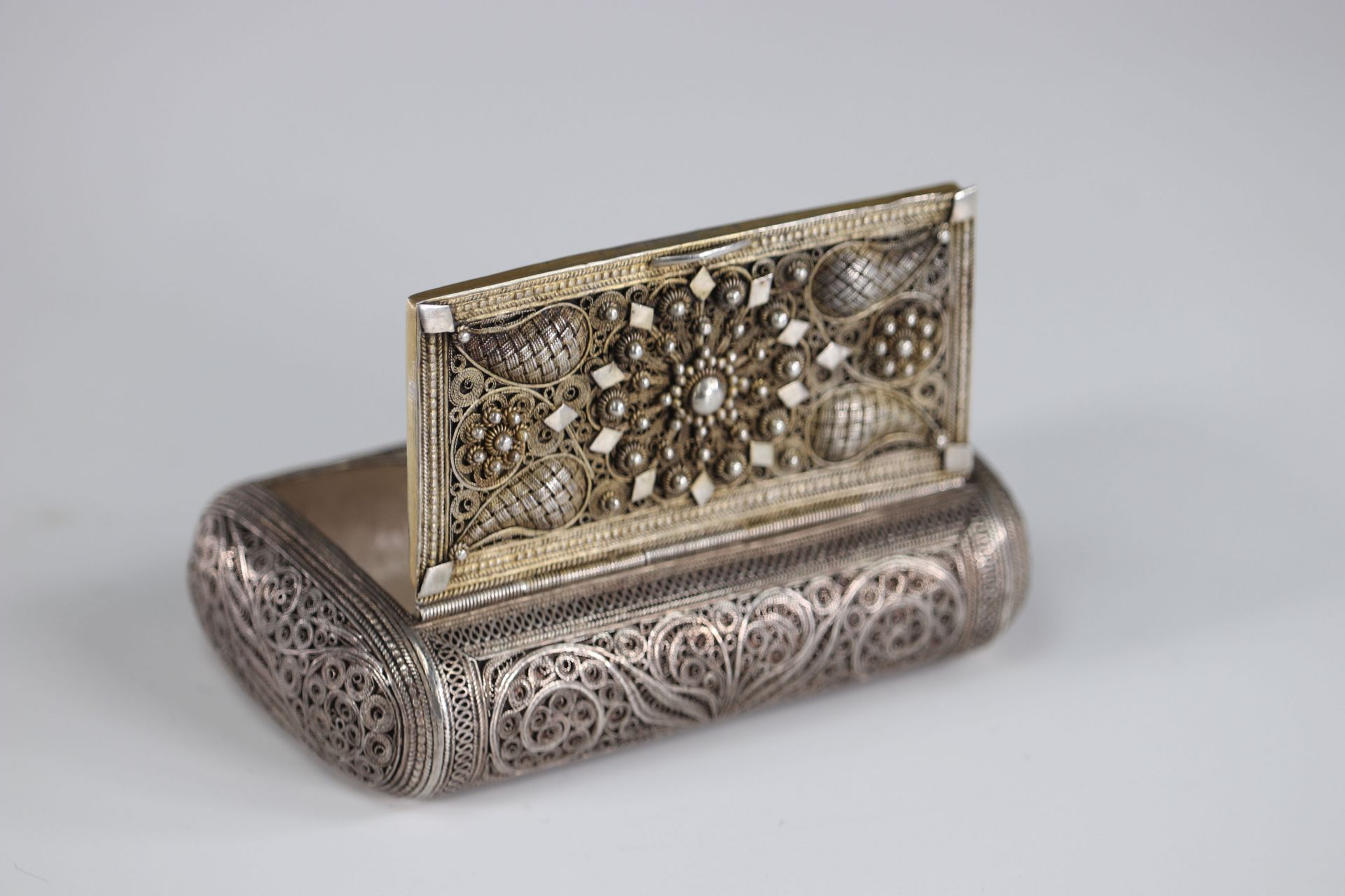 filigree silver box circa 1900 - Image 2 of 3