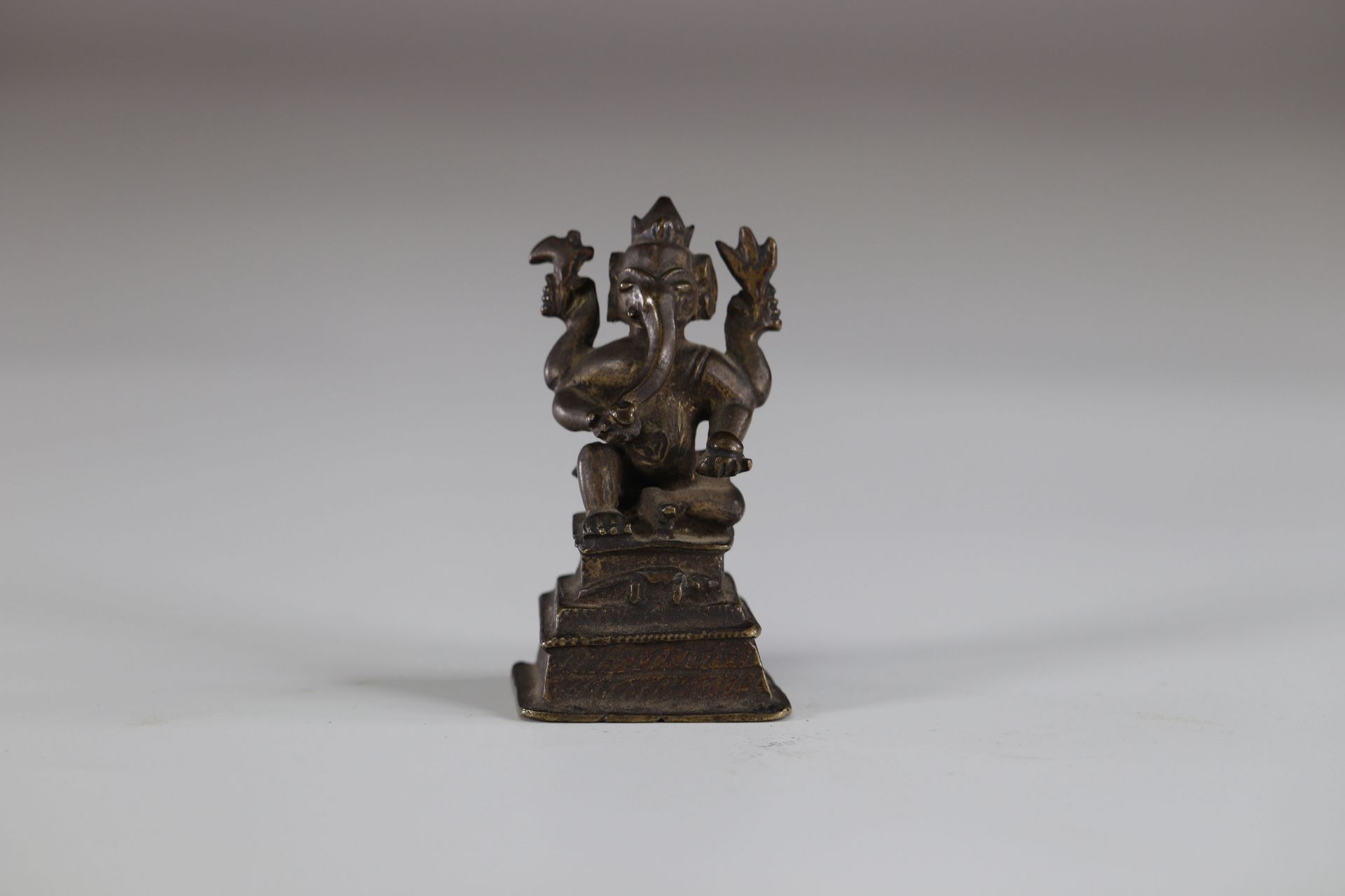 Asia bronze deity