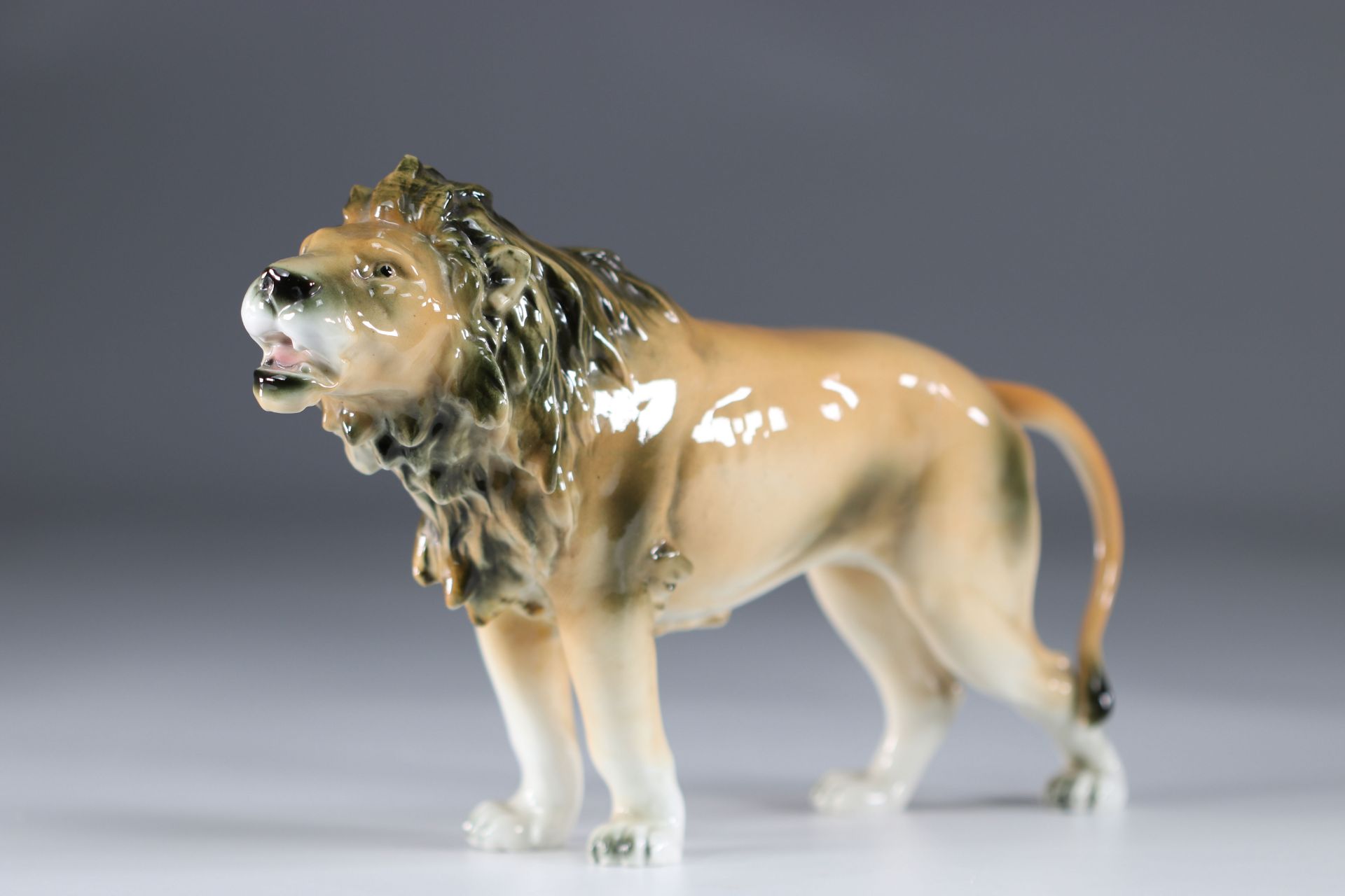 Sitzendorf porcelain lion - Image 3 of 4