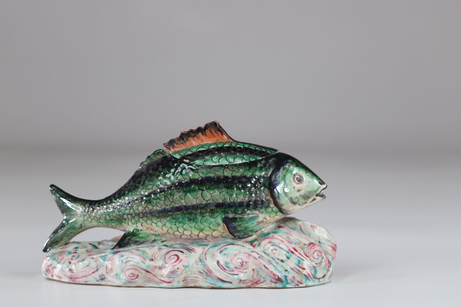 China terrine in the shape of a famille rose fish - Image 3 of 4