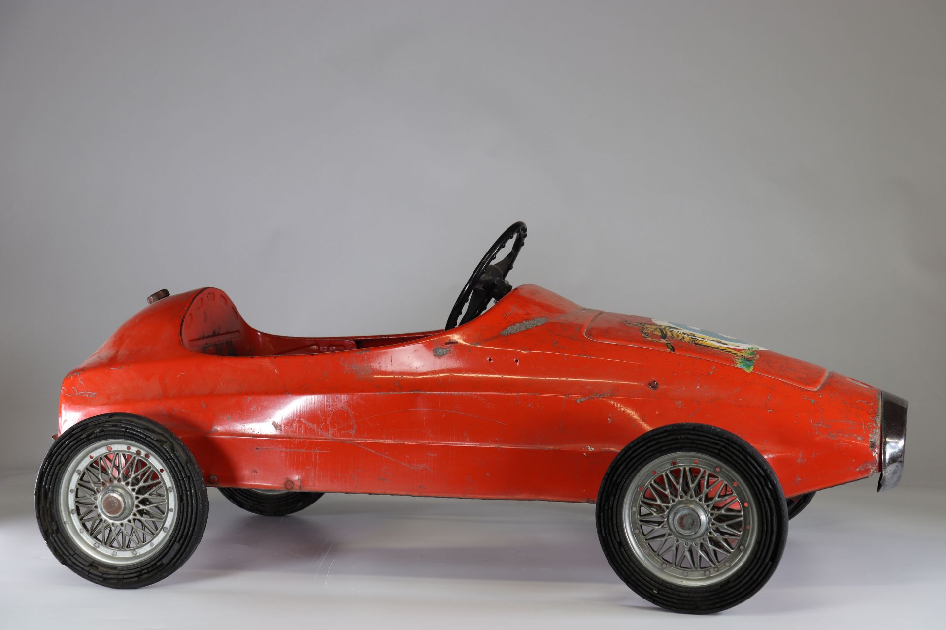 Old Maserati pedal car - Image 2 of 2