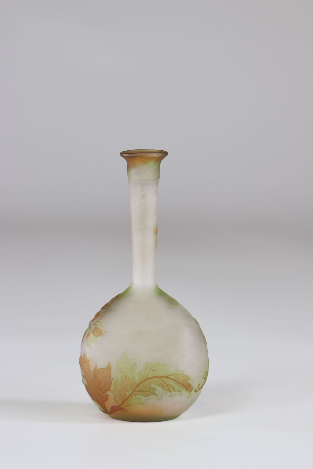 Emile Galle vase cleared with acid "flower decoration" - Image 3 of 4