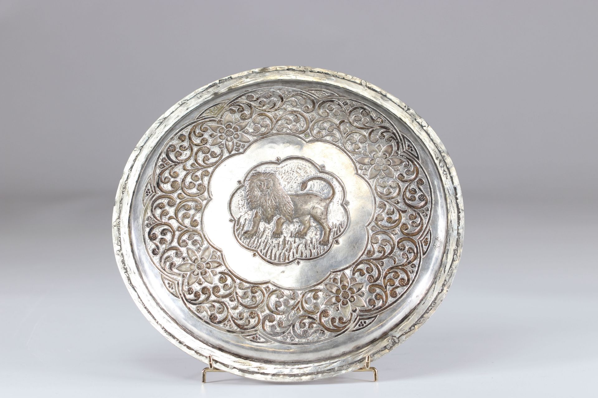 Silver dish in the center a lion probably India - Image 3 of 3