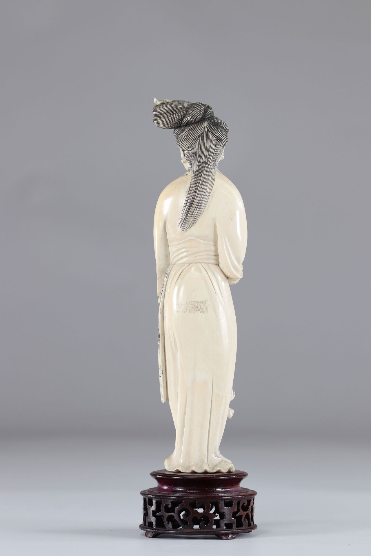 Ivory geisha - Image 2 of 2
