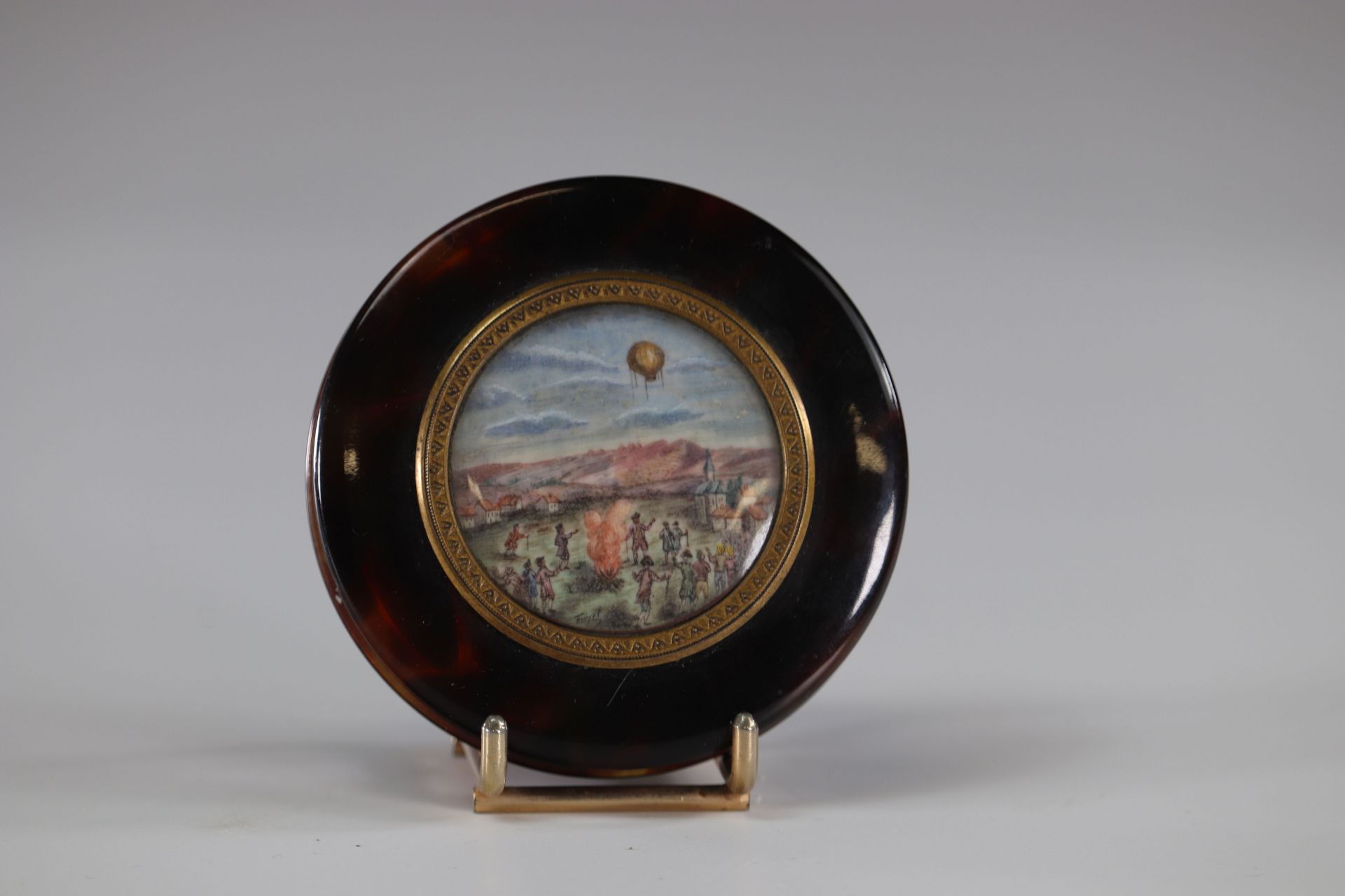tortoiseshell box decorated with a 19th century hot-air balloon painting