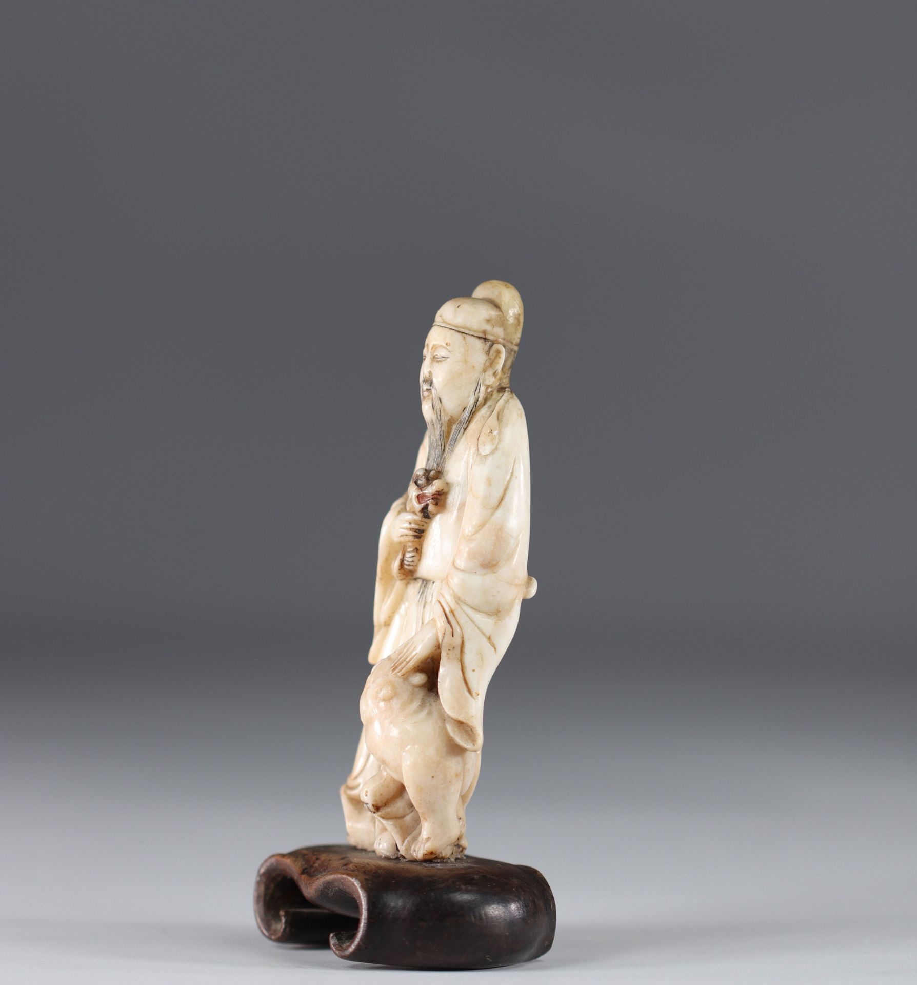 China stone sculpture of a character and a cat 18th - Image 3 of 4