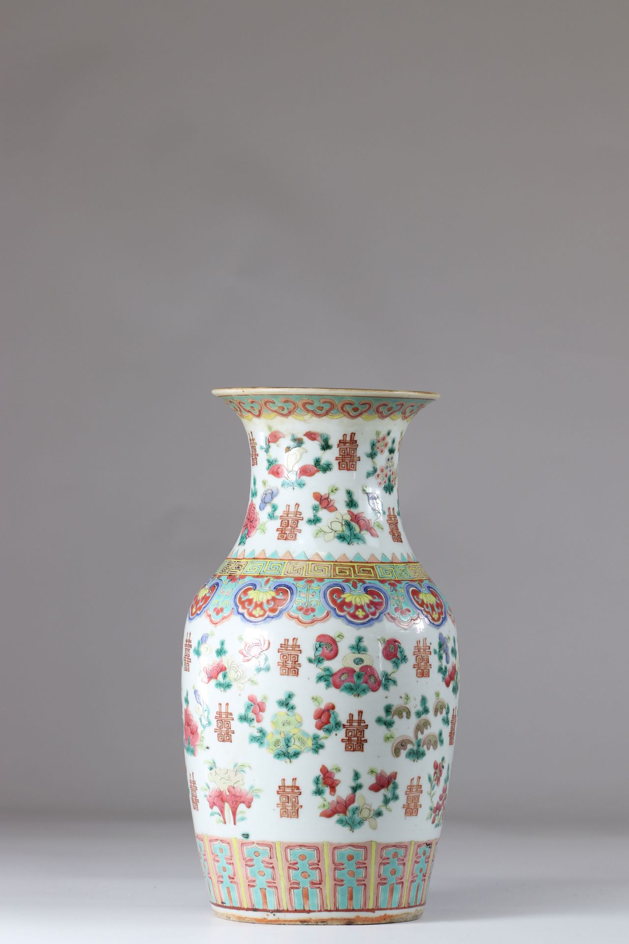 China famille rose porcelain vase - Image 2 of 3