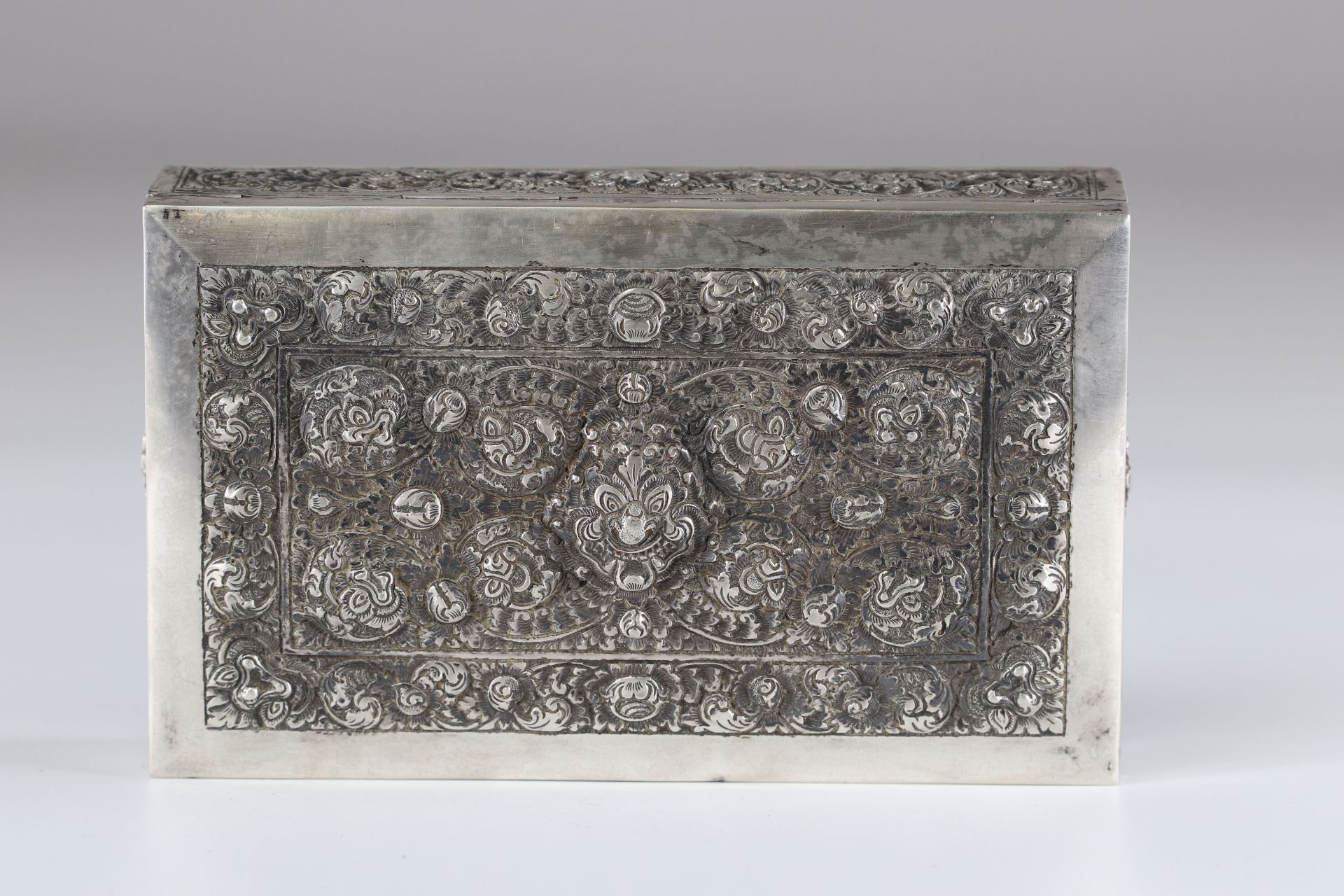 North China Thailand finely chiseled silver box early 20th century