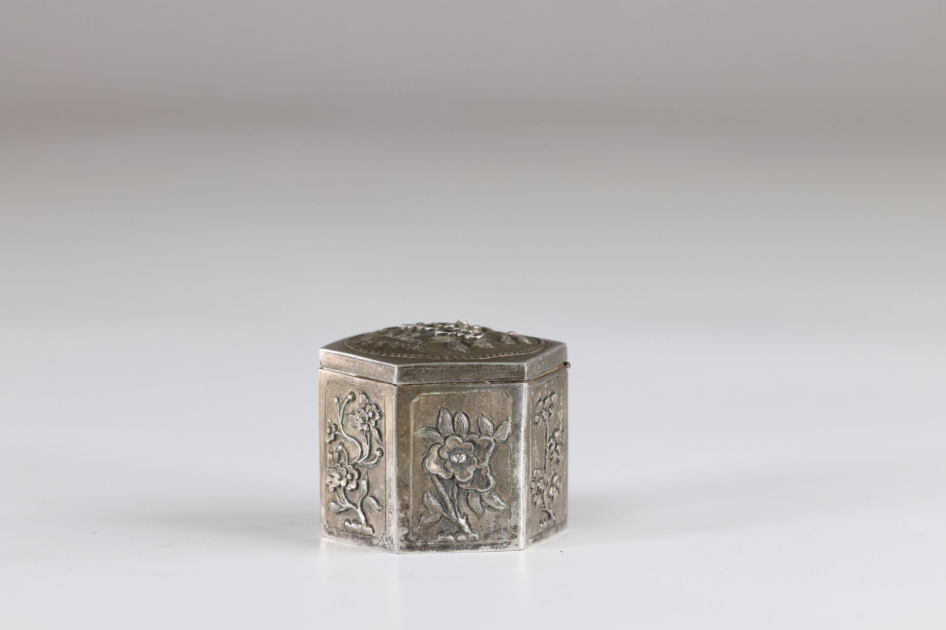 China silver box with floral decoration early 20th century