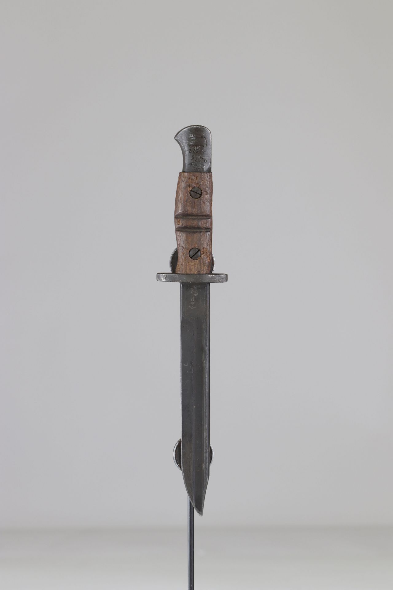 English bayonet transformed into a dagger for France - Image 3 of 3