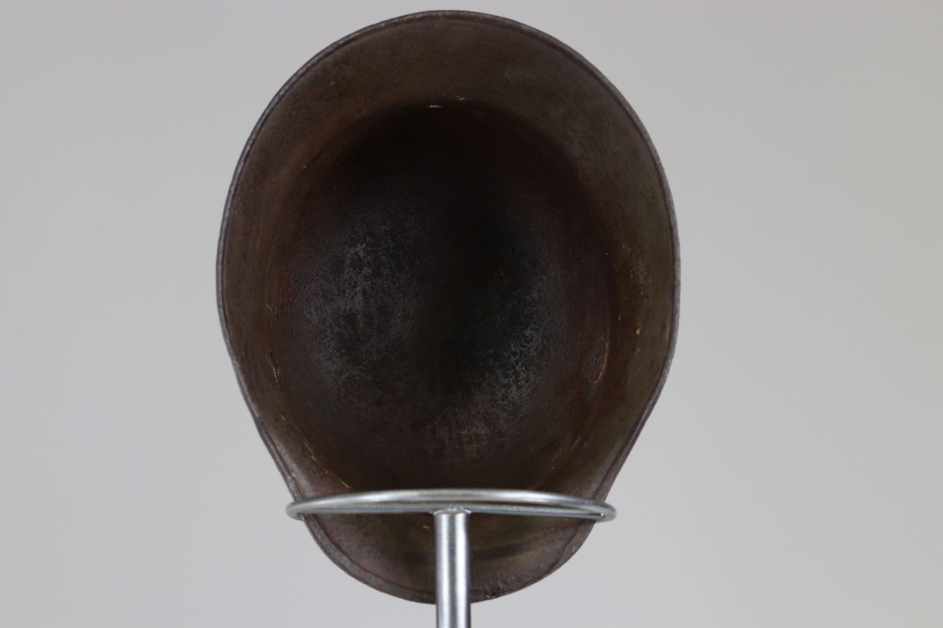 MOD 1918 helmet pan - Image 5 of 5