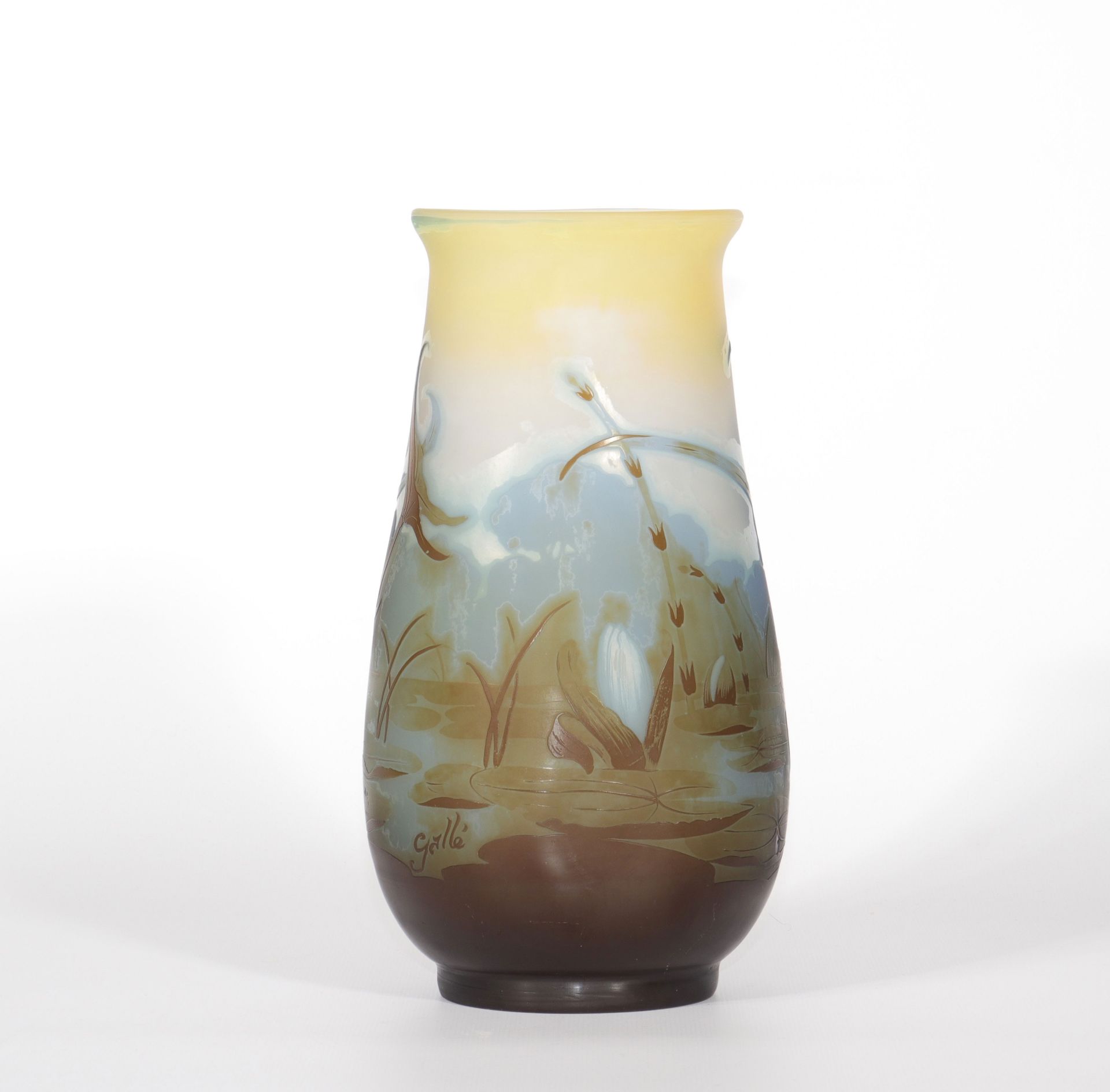 Emile Galle vase with aquatic decoration - Image 4 of 5
