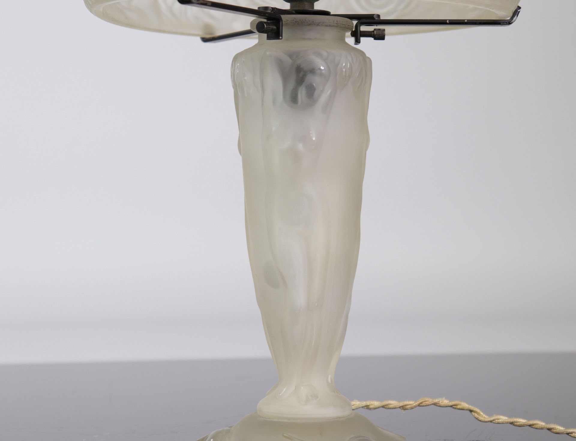 Pressed glass lamp, Art Deco period - Image 3 of 3