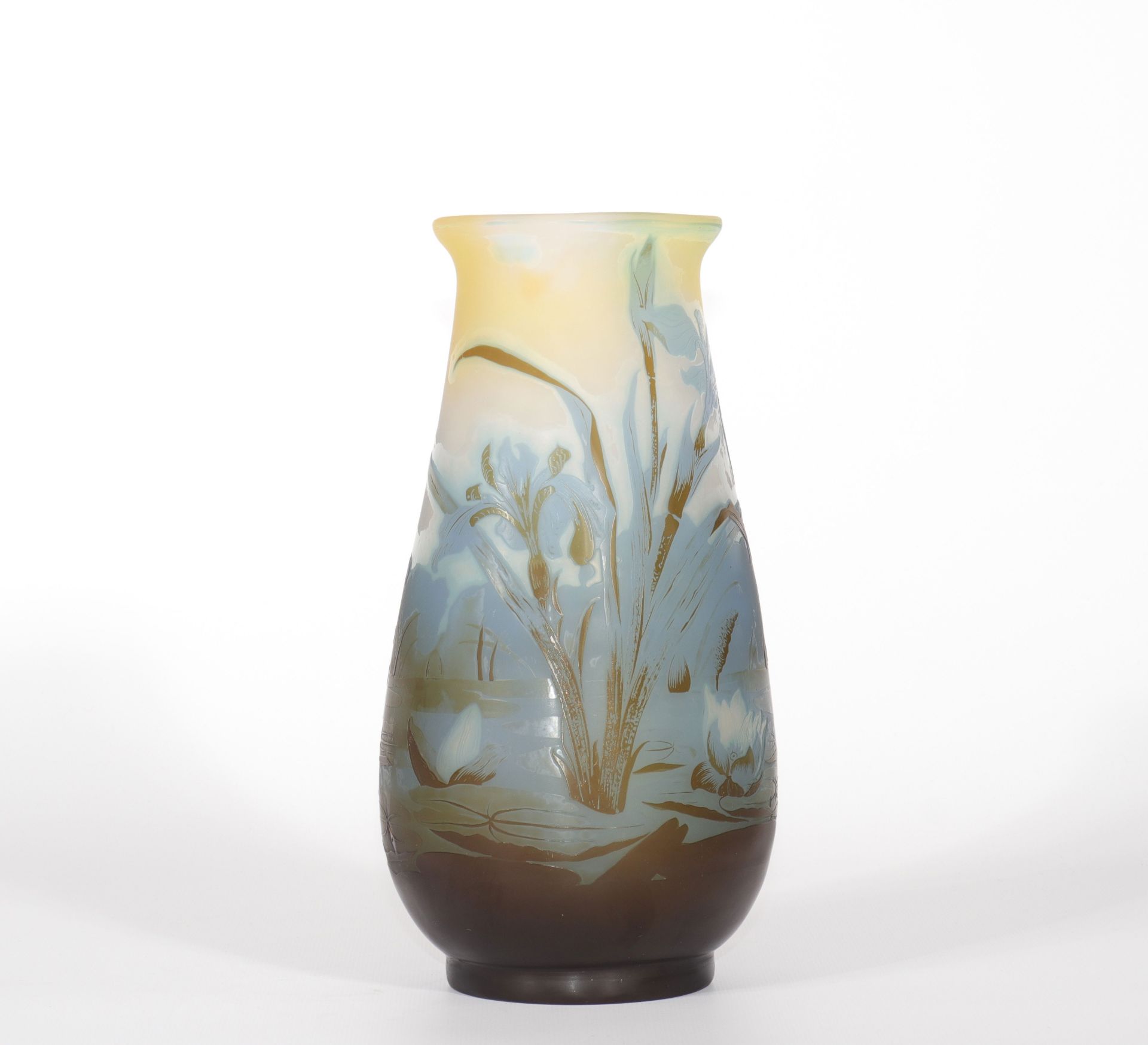 Emile Galle vase with aquatic decoration - Image 2 of 5