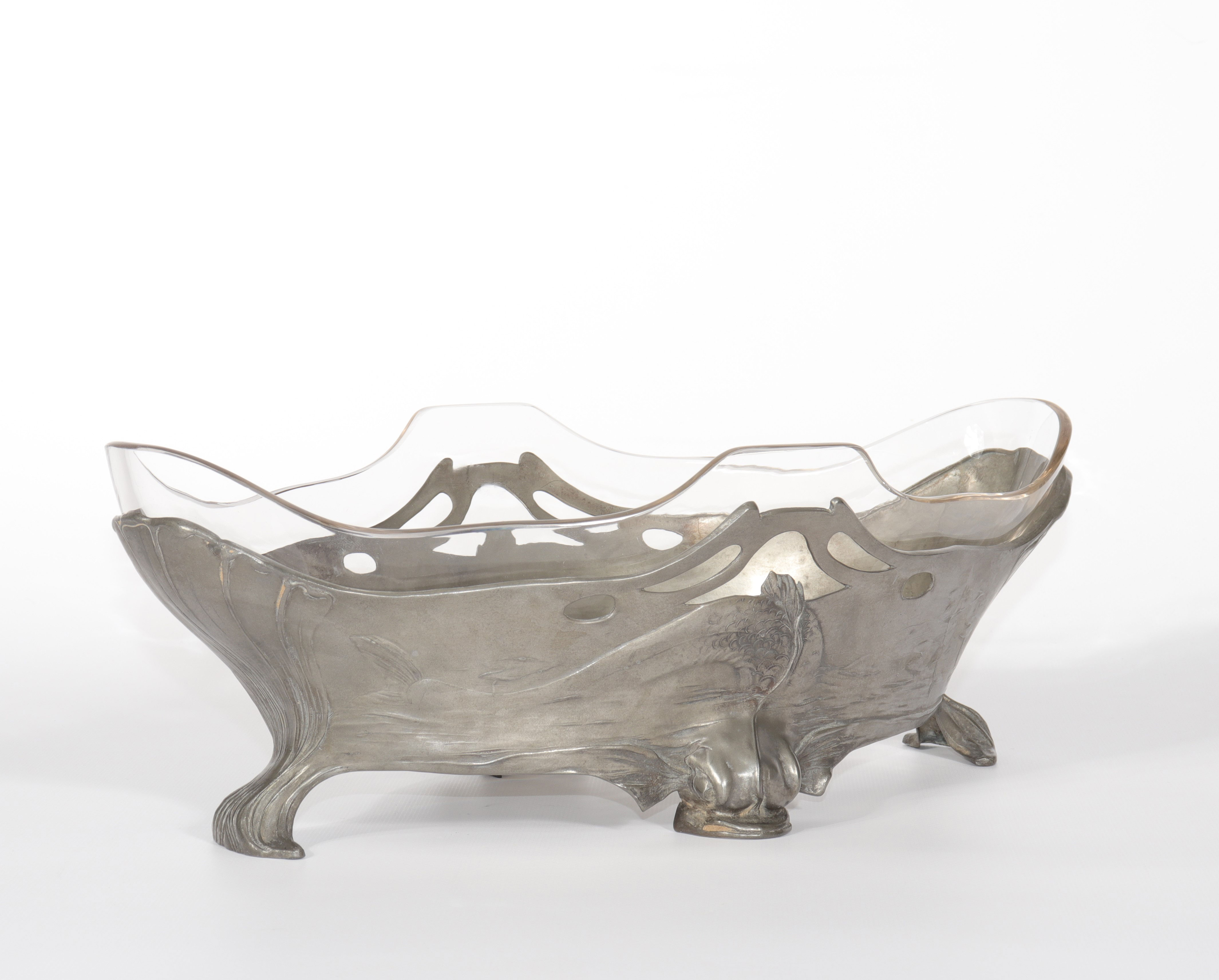 Art Nouveau planter in the shape of dolphins circa 1900 - Image 2 of 4