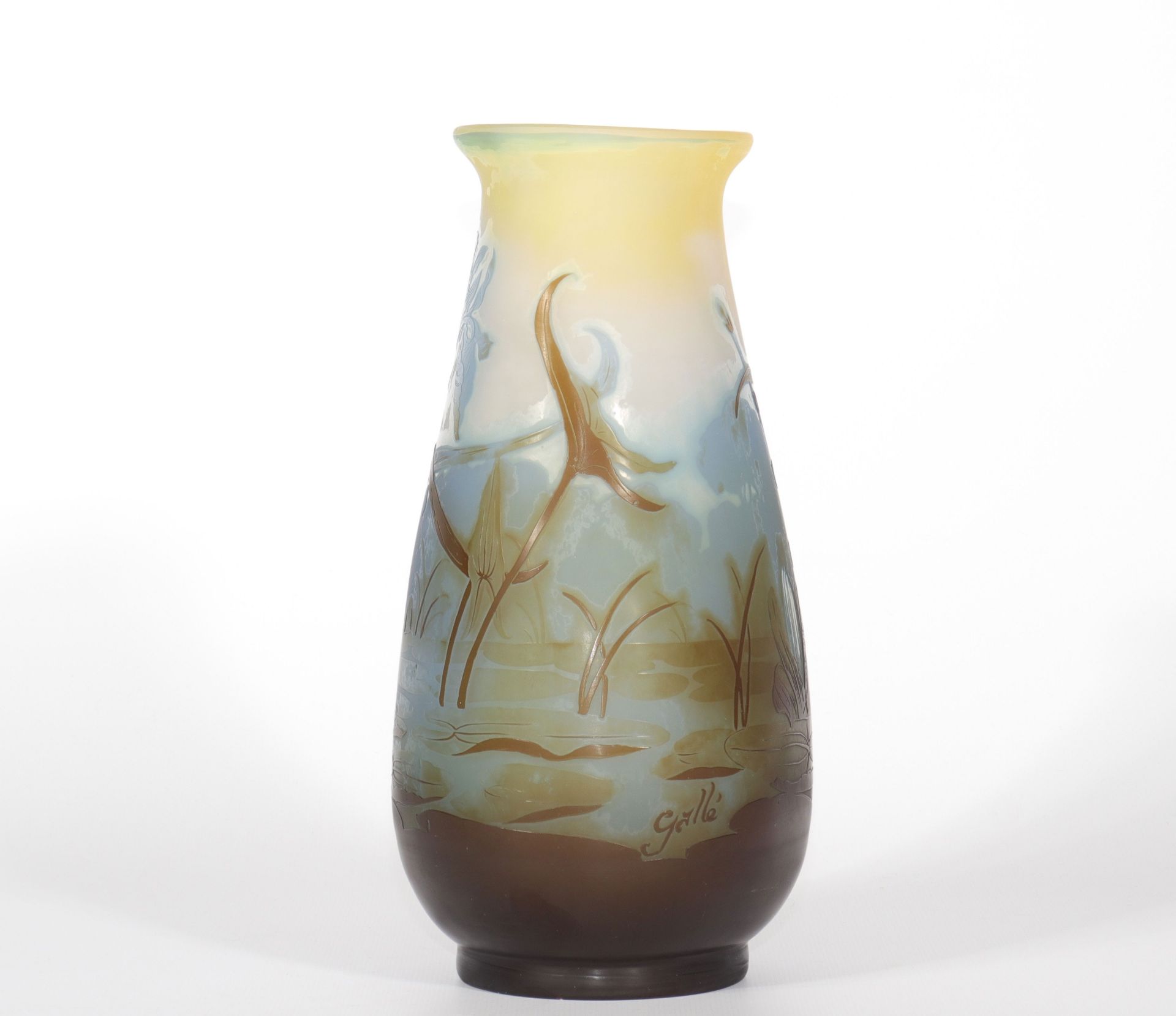 Emile Galle vase with aquatic decoration - Image 5 of 5